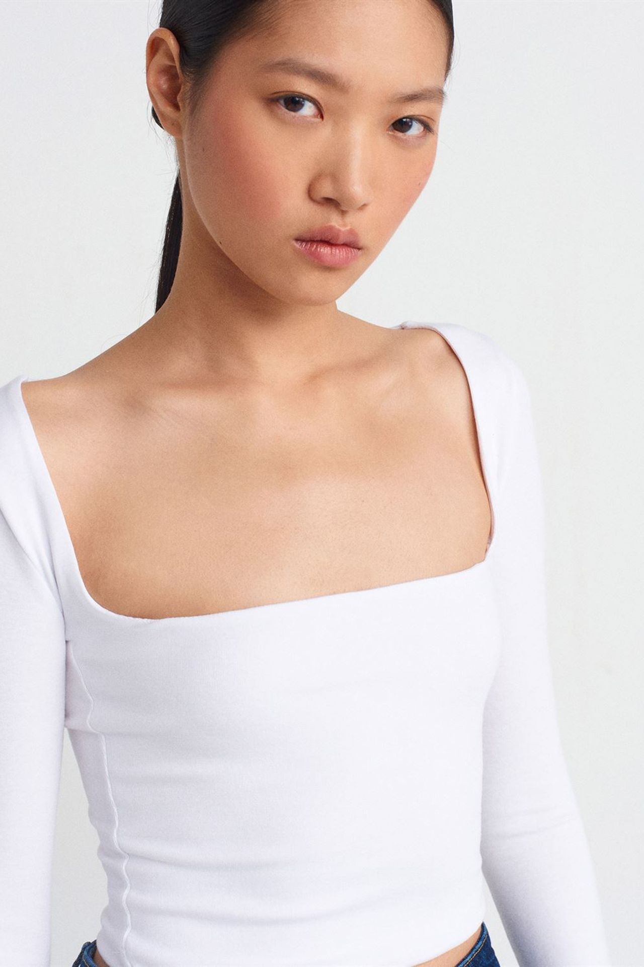 DILVIN Women's Cropped Cut-out Square-neck Blouse 4
