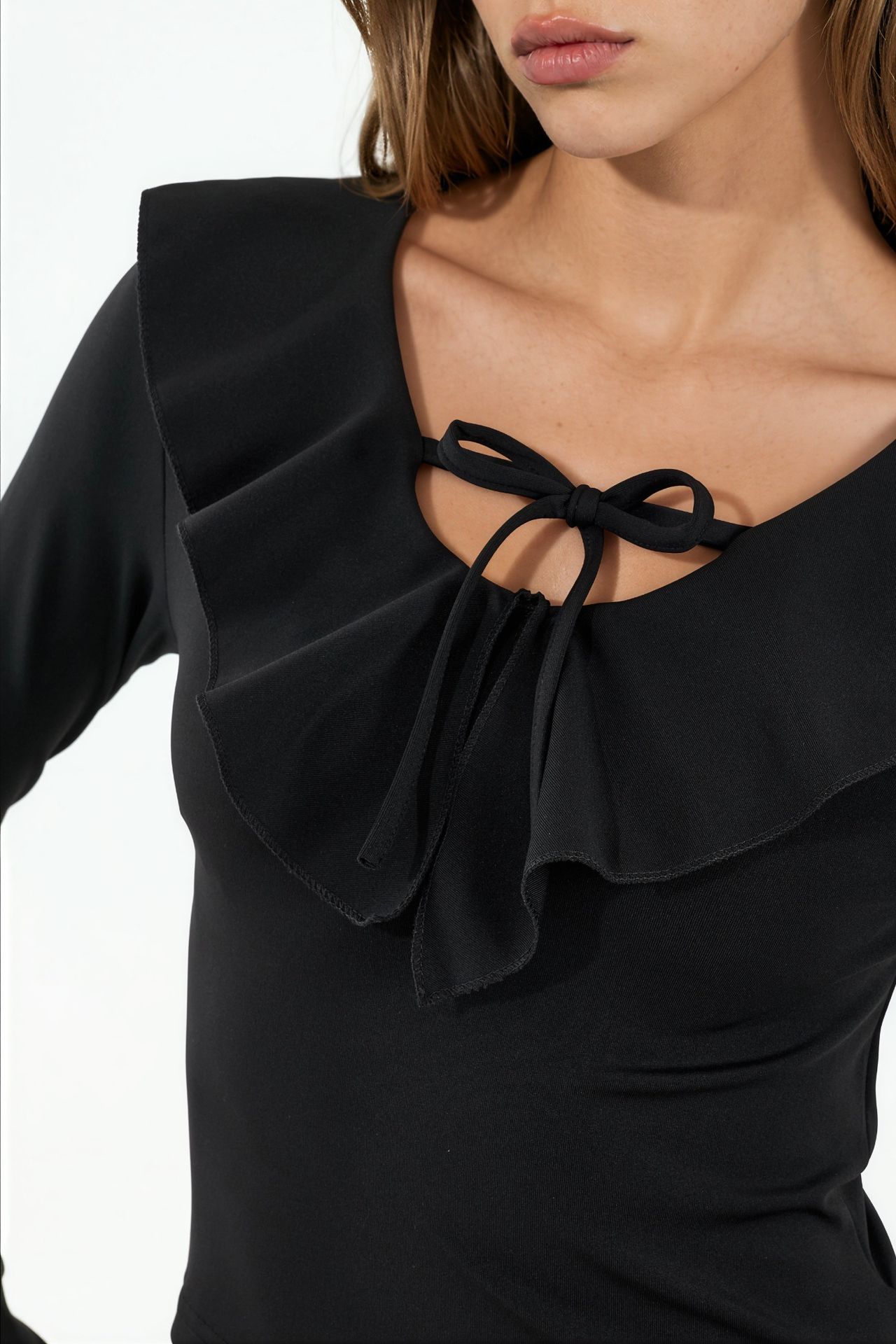 BDART Frilly V-Neck Crop Blouse 4