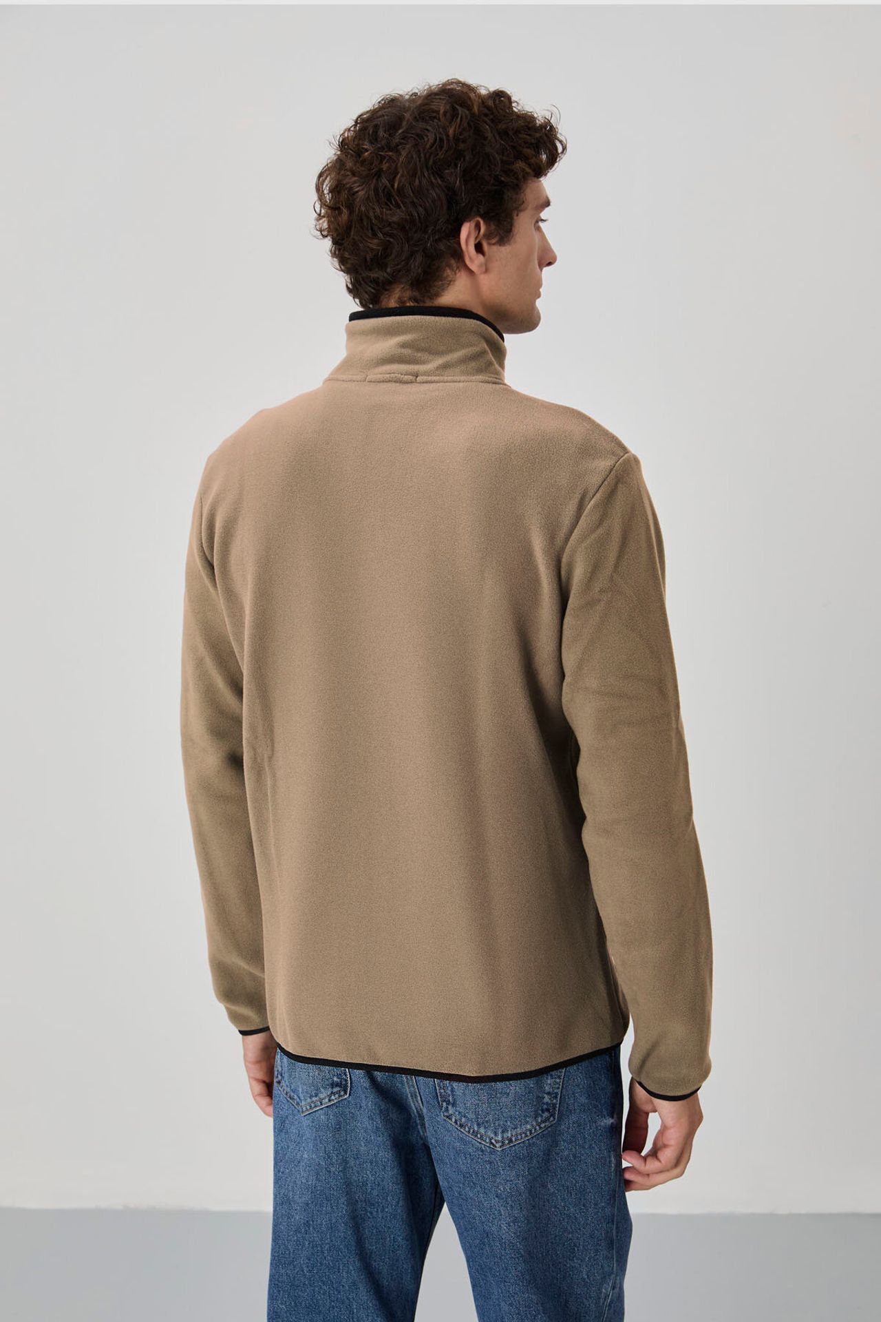 TOMMY Men's Plush Zip-front Sweatshirt 6