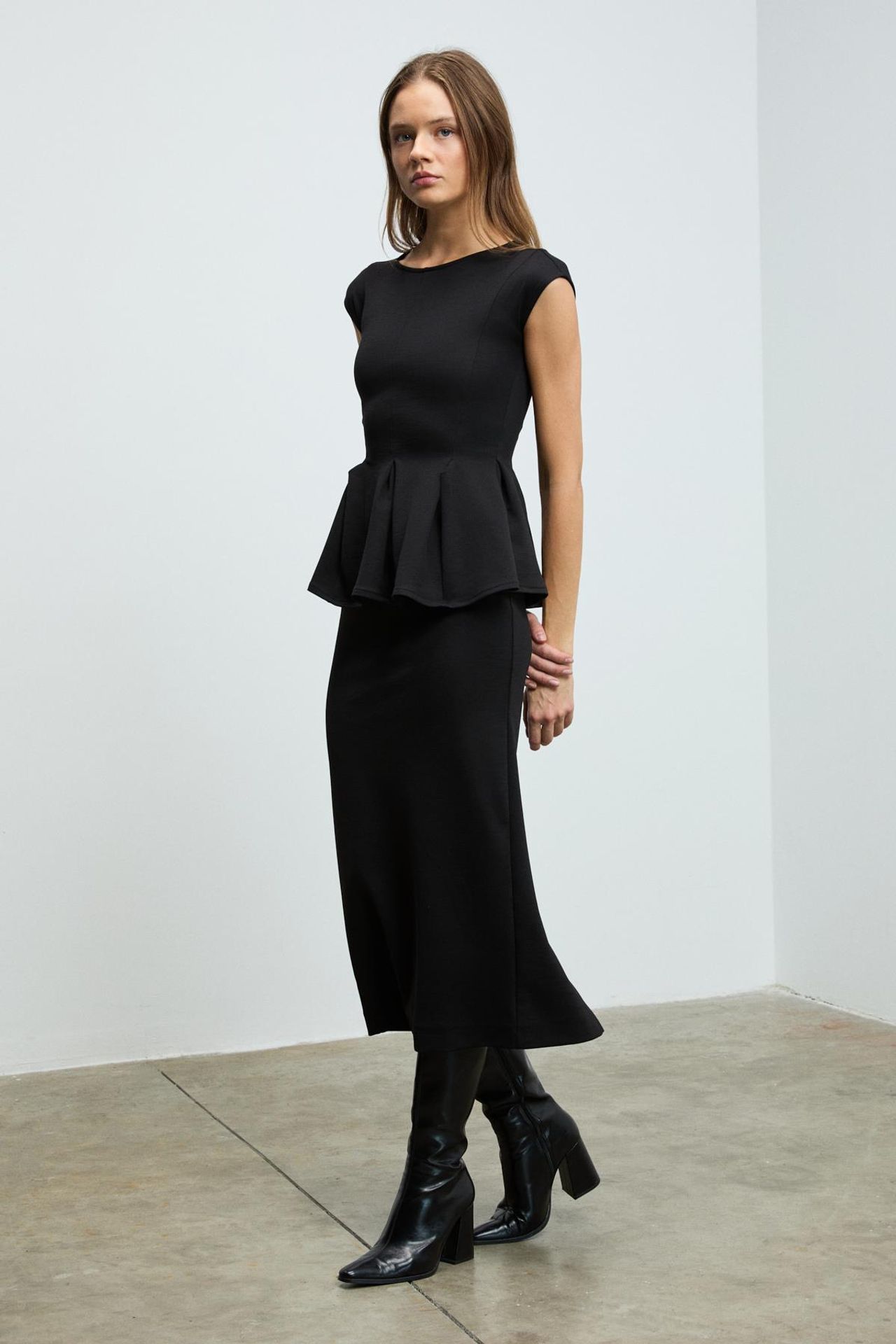 GRIMELANGE Mid Waist Midi Pencil Skirt 4