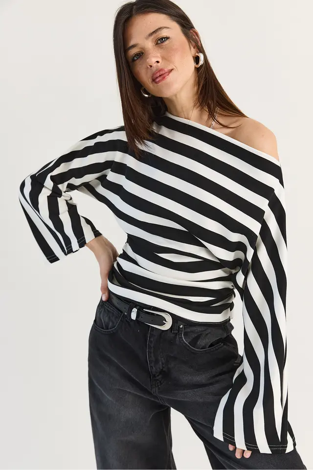 LUCCI Women's Blouse