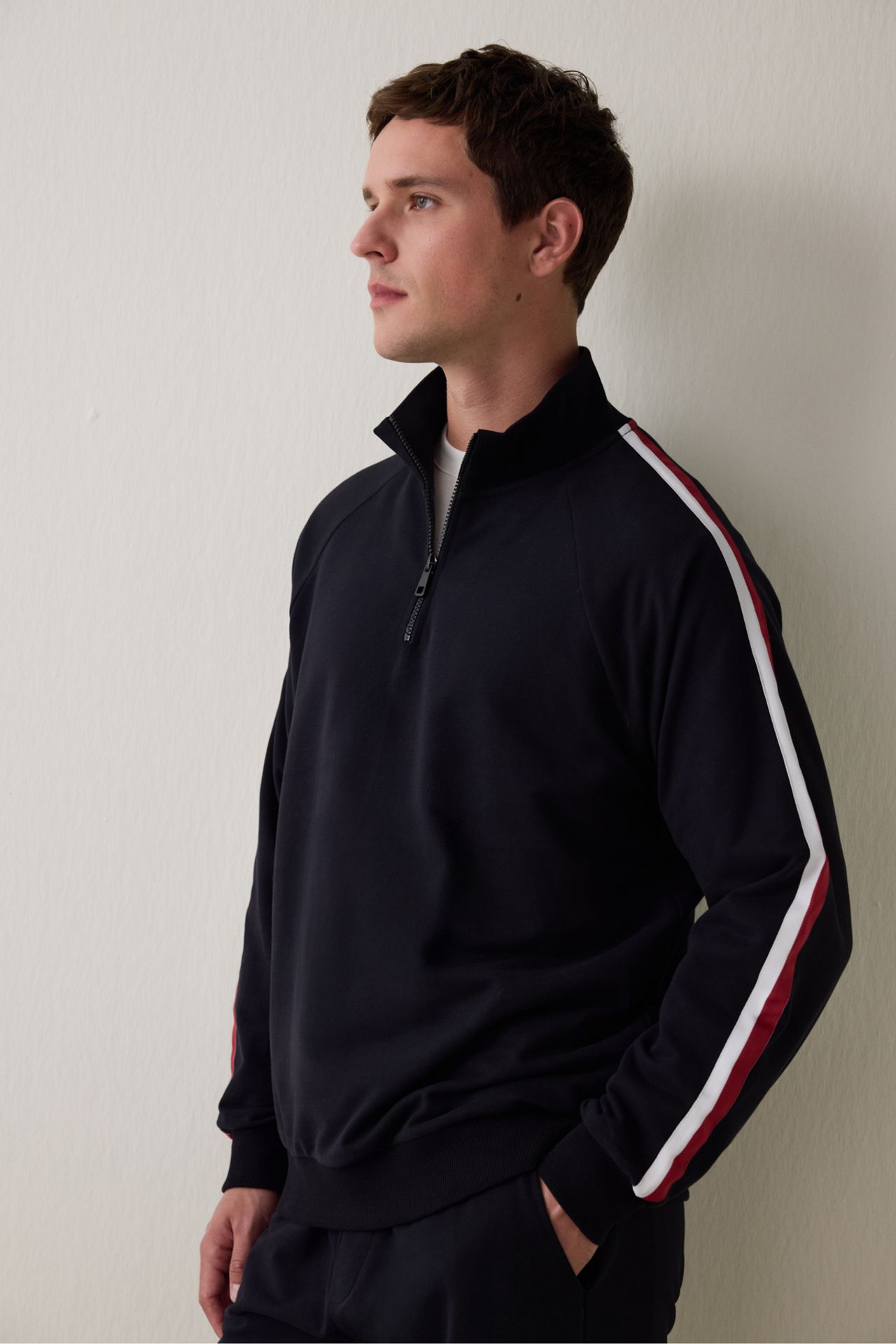PENTI Men's Striped Oversize Jogger Pajama Set 2