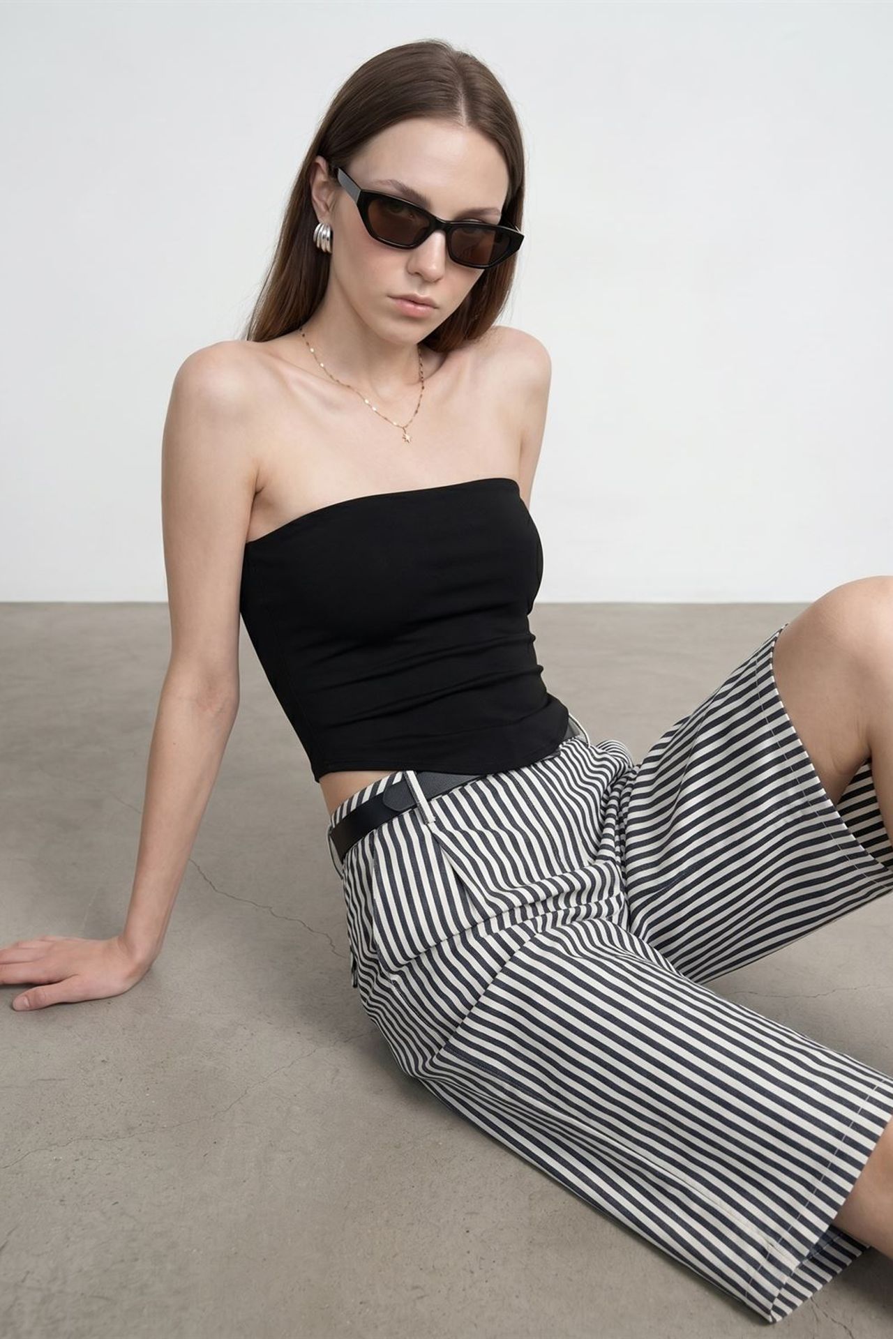 DILVIN Women’s Strapless Crop Bandeau Top 1