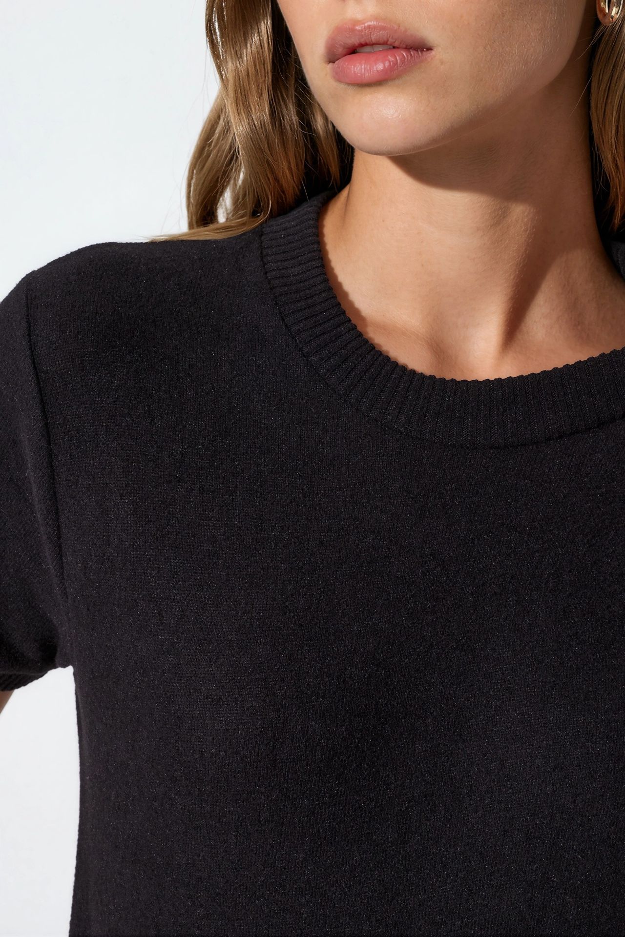 BUSEM Women's Crop Crew Neck T-Shirt 4