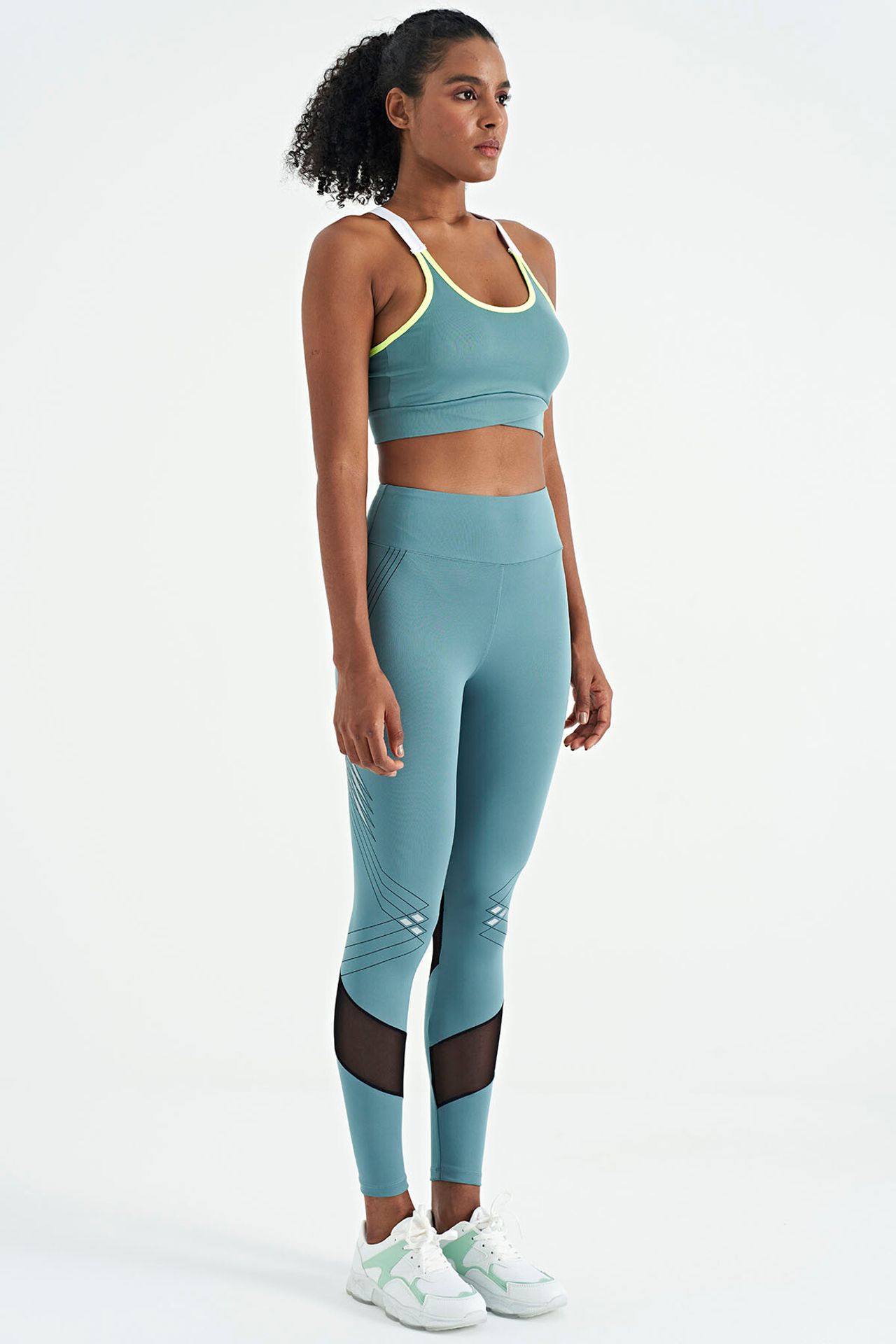 TOMMY Fitted Sleeveless Crop Sports Top 6