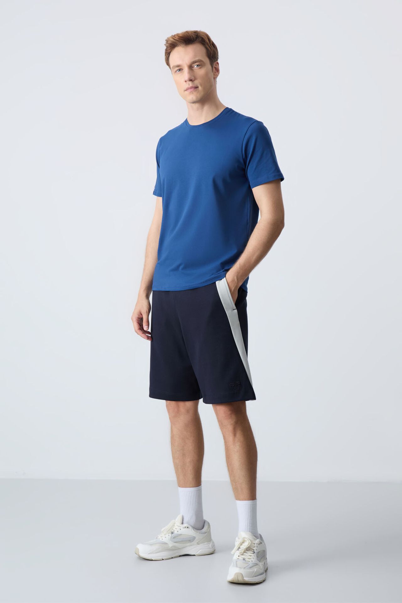 TOMMY Men's Cotton Blend Sweat Shorts 1