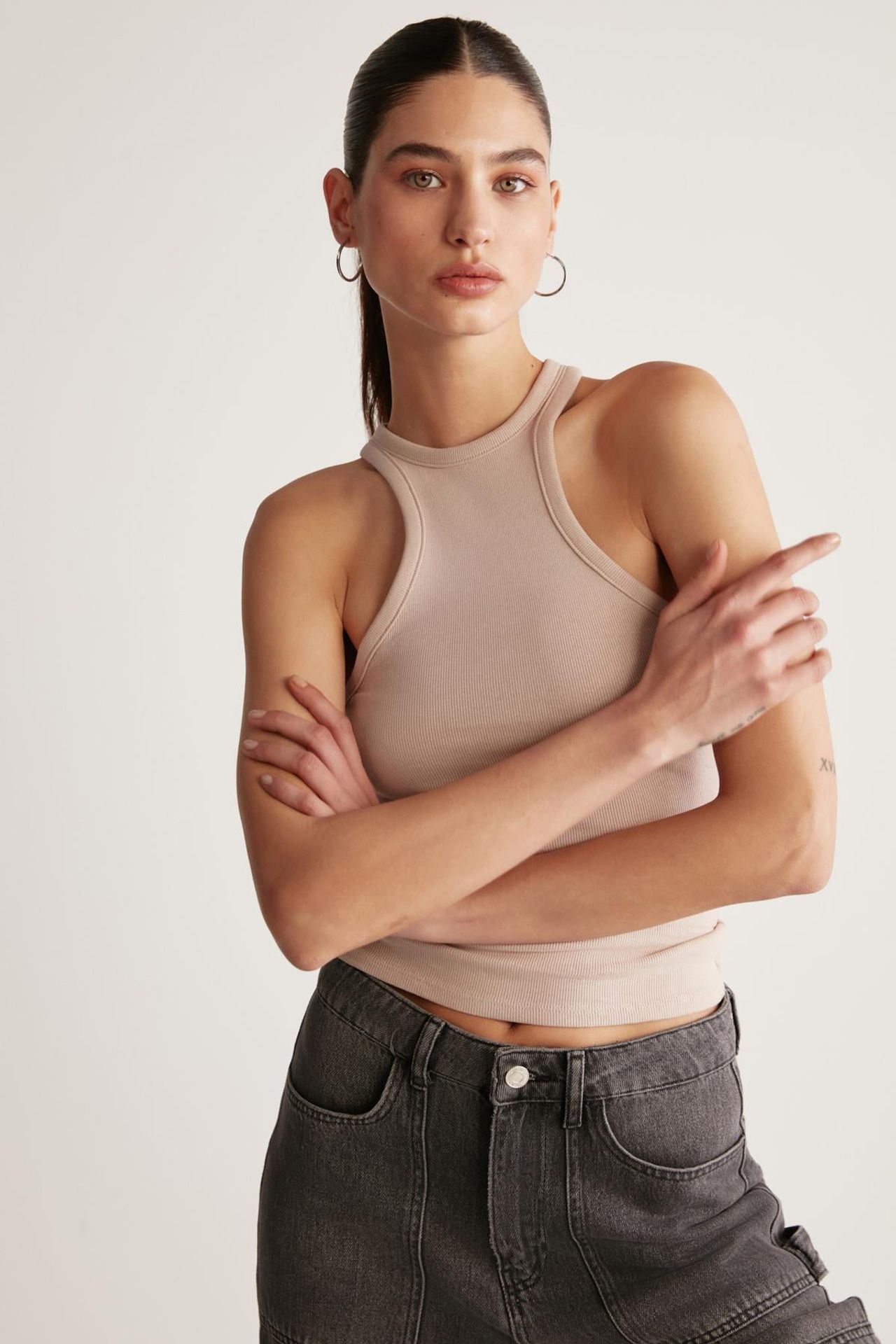 GRIMELANGE Fitted Ribbed Halterneck Crop Tank 2
