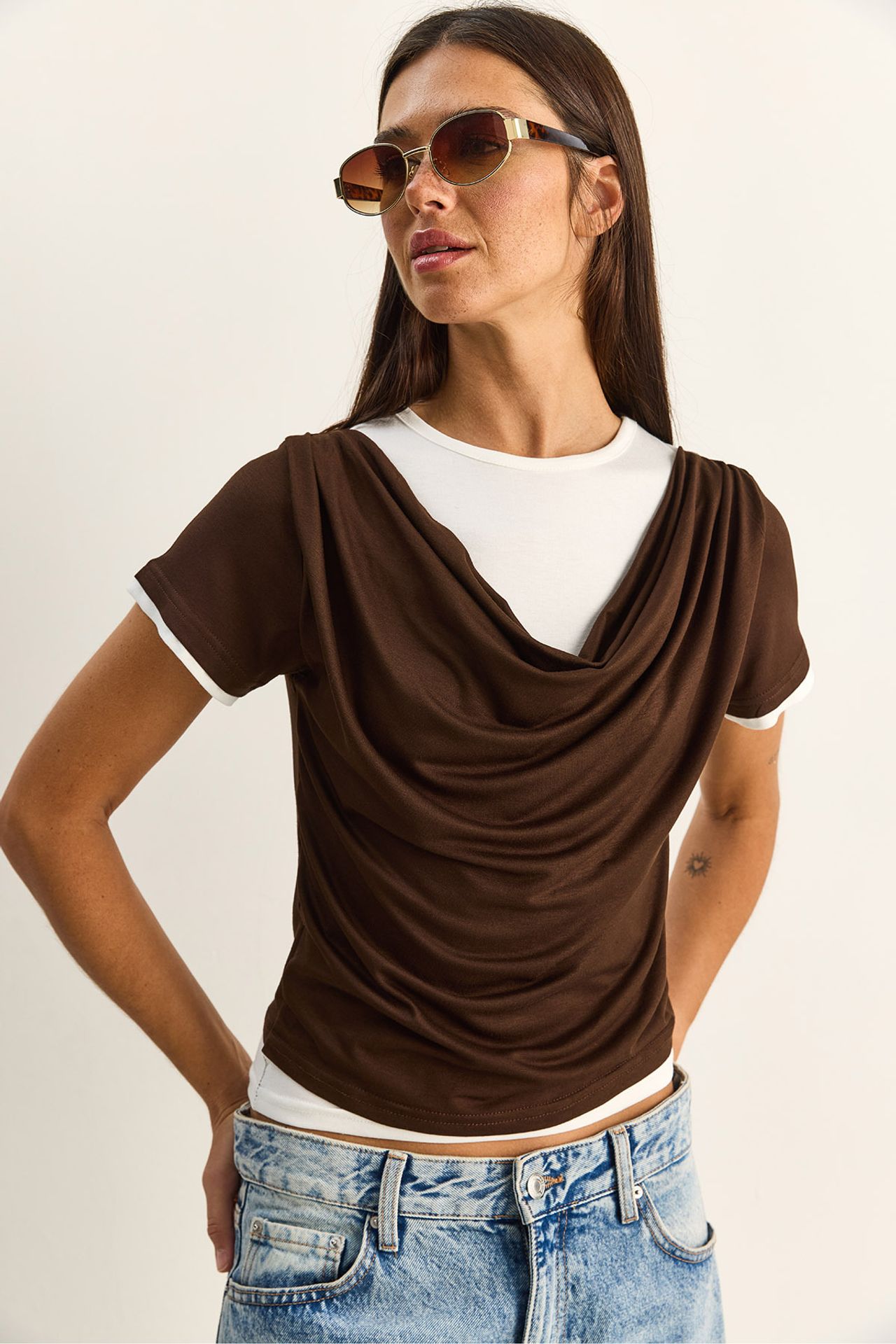 LUCCI Women's Cowl Neck Short Sleeve T-Shirt 1