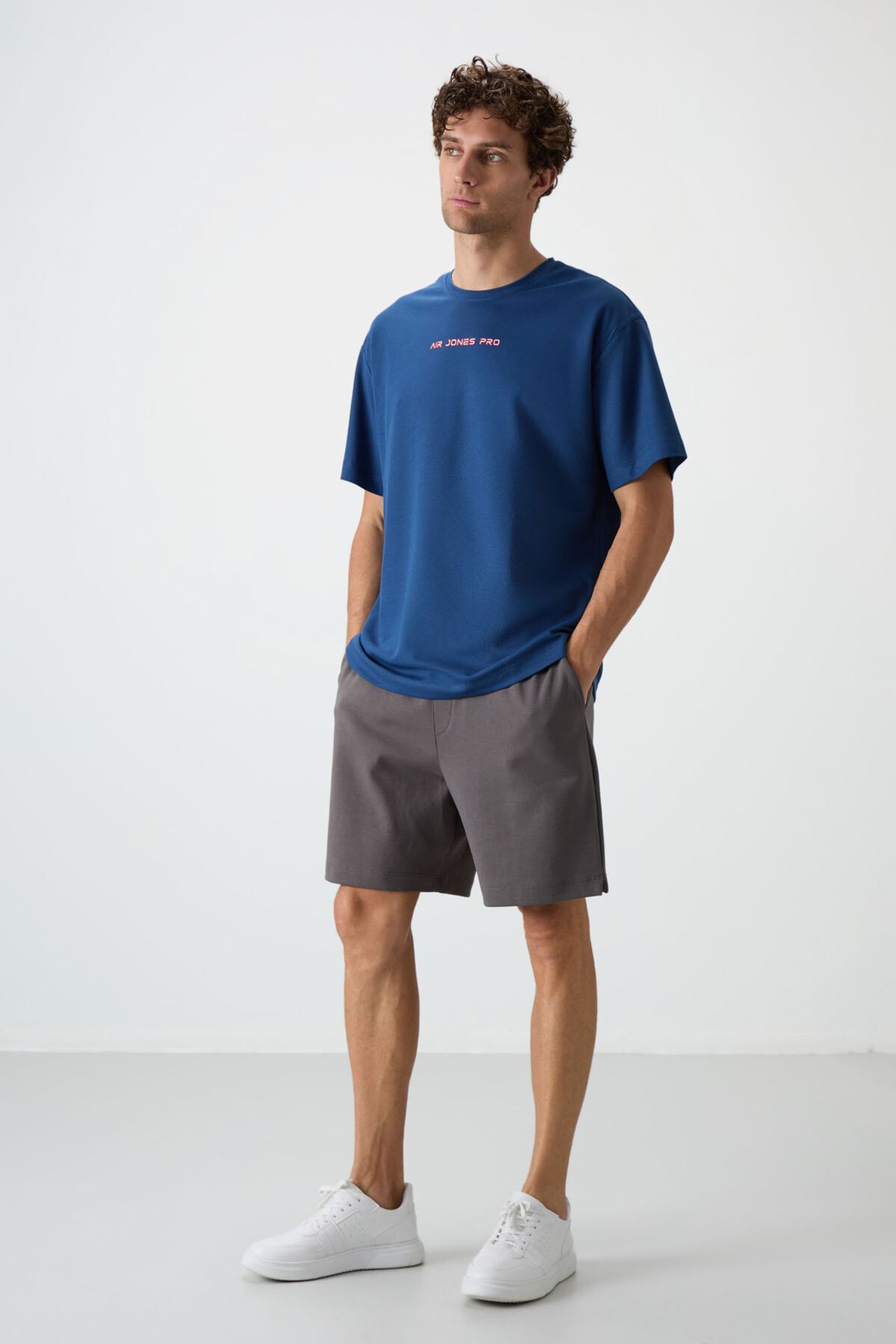 TOMMY Oversized Printed Crew Neck T-Shirt 3