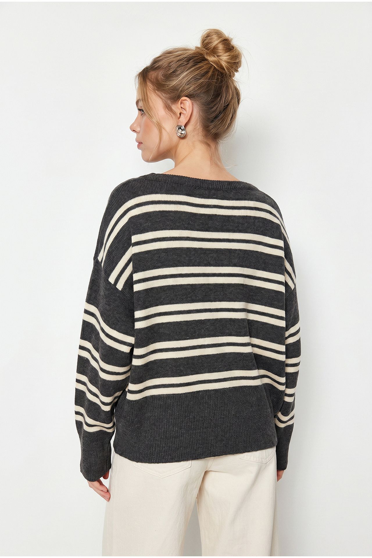 LUCCI Off Shoulder Striped Ribbed Sweater 4