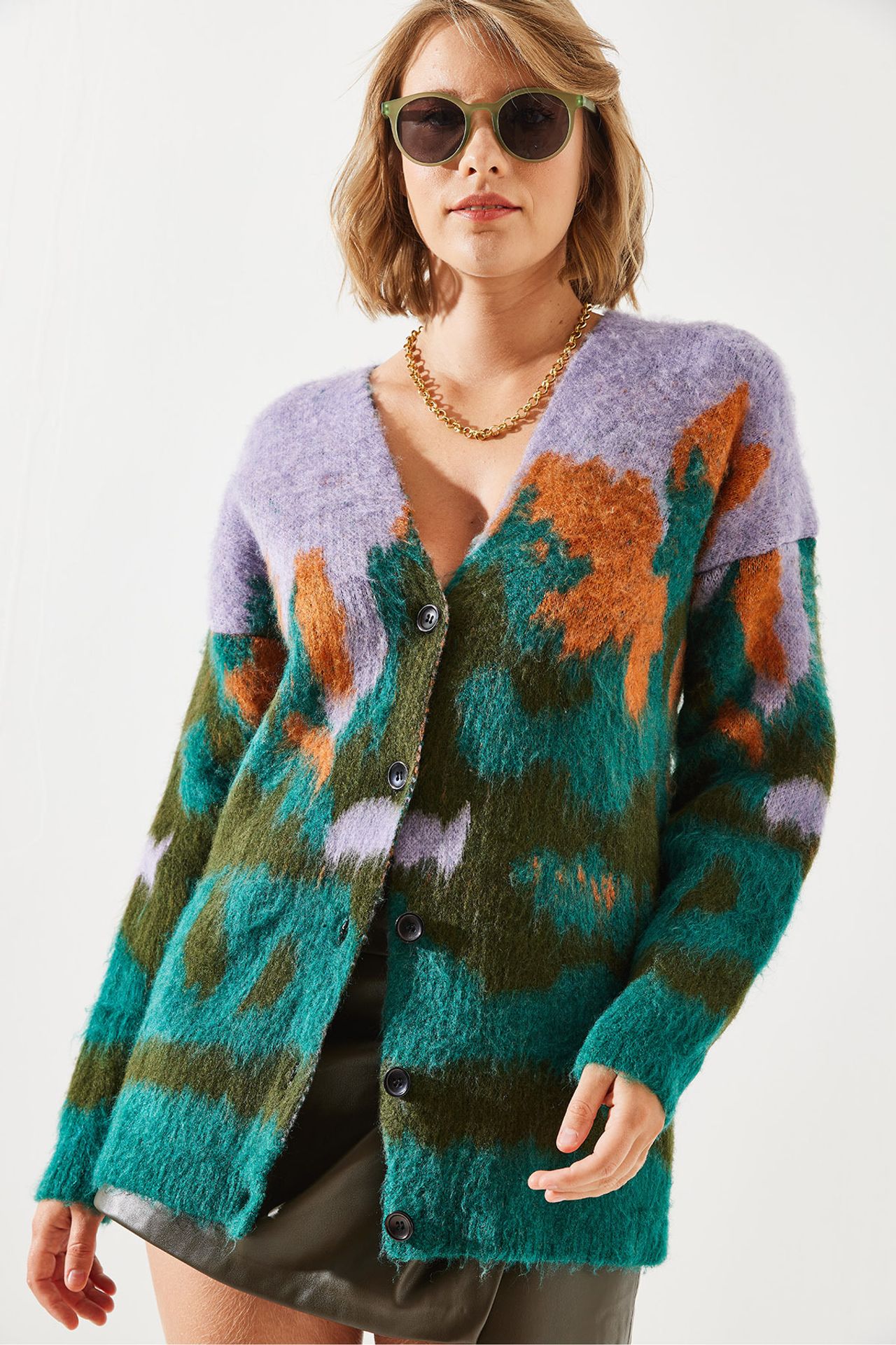 LUCCI Long Thick Jacquard Cardigan with Button Closure