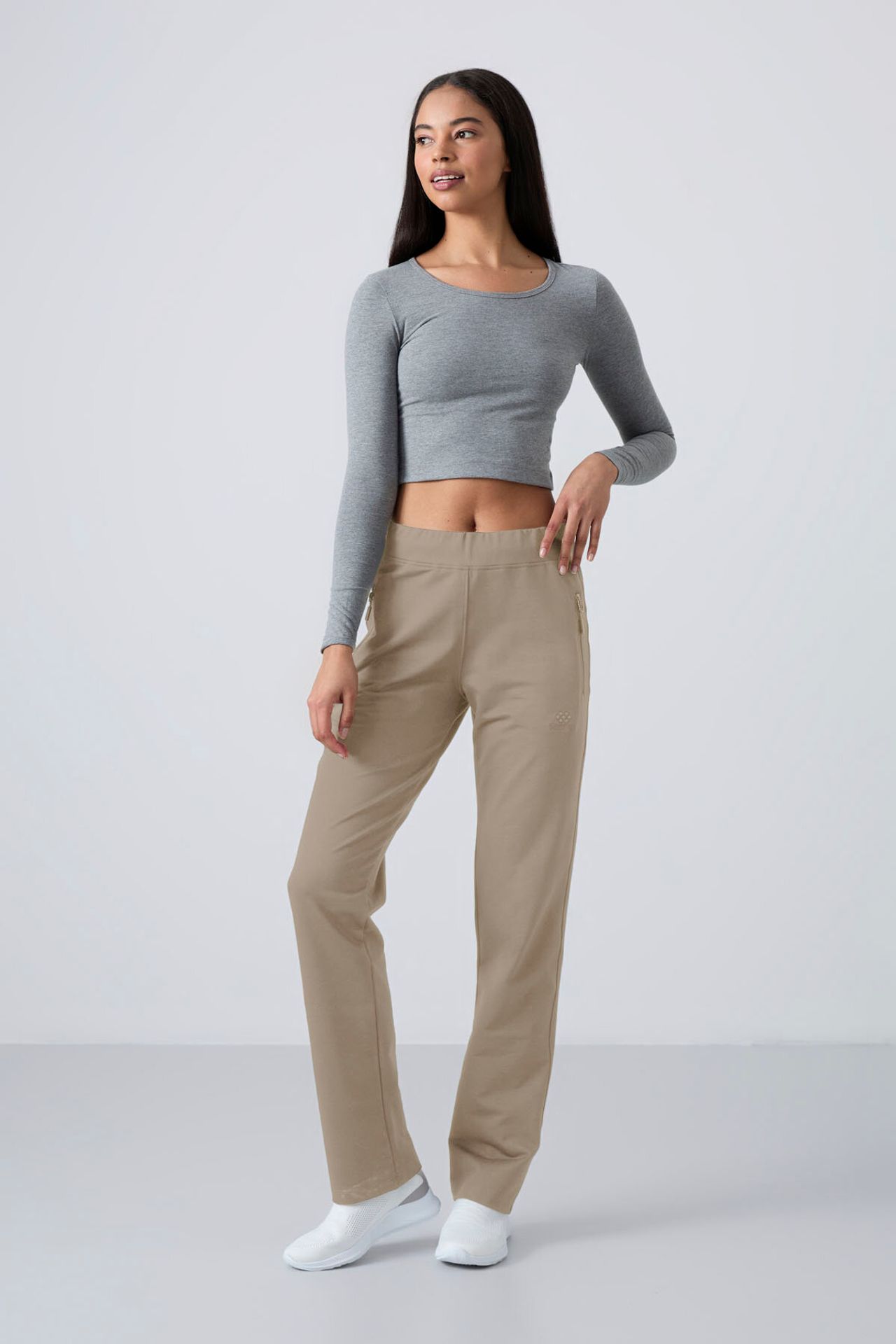 TOMMY Women's Straight-leg Fleece Sweatpants 1
