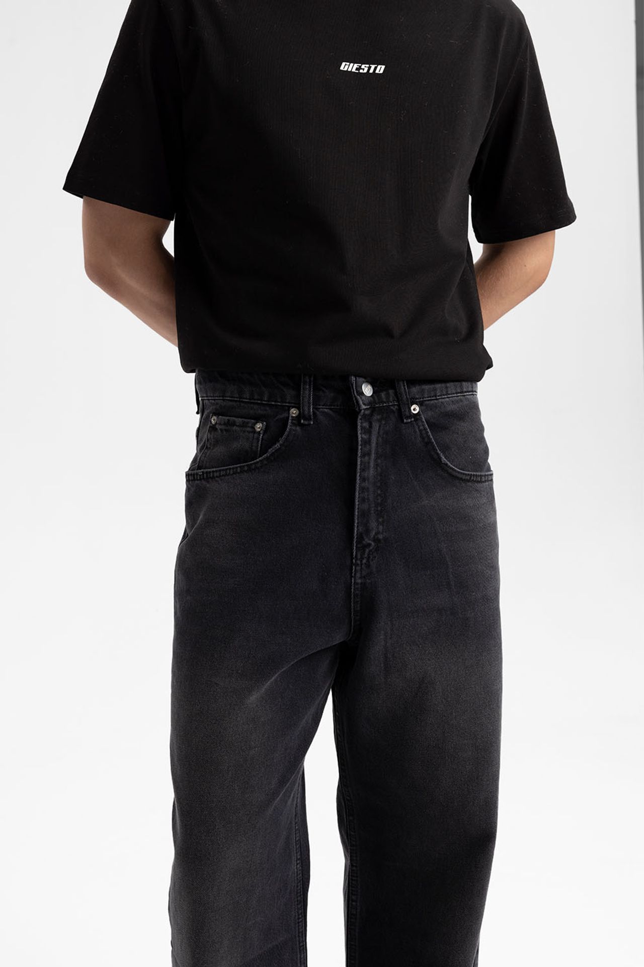 GIESTO Relaxed Fit Straight Leg Jeans 3