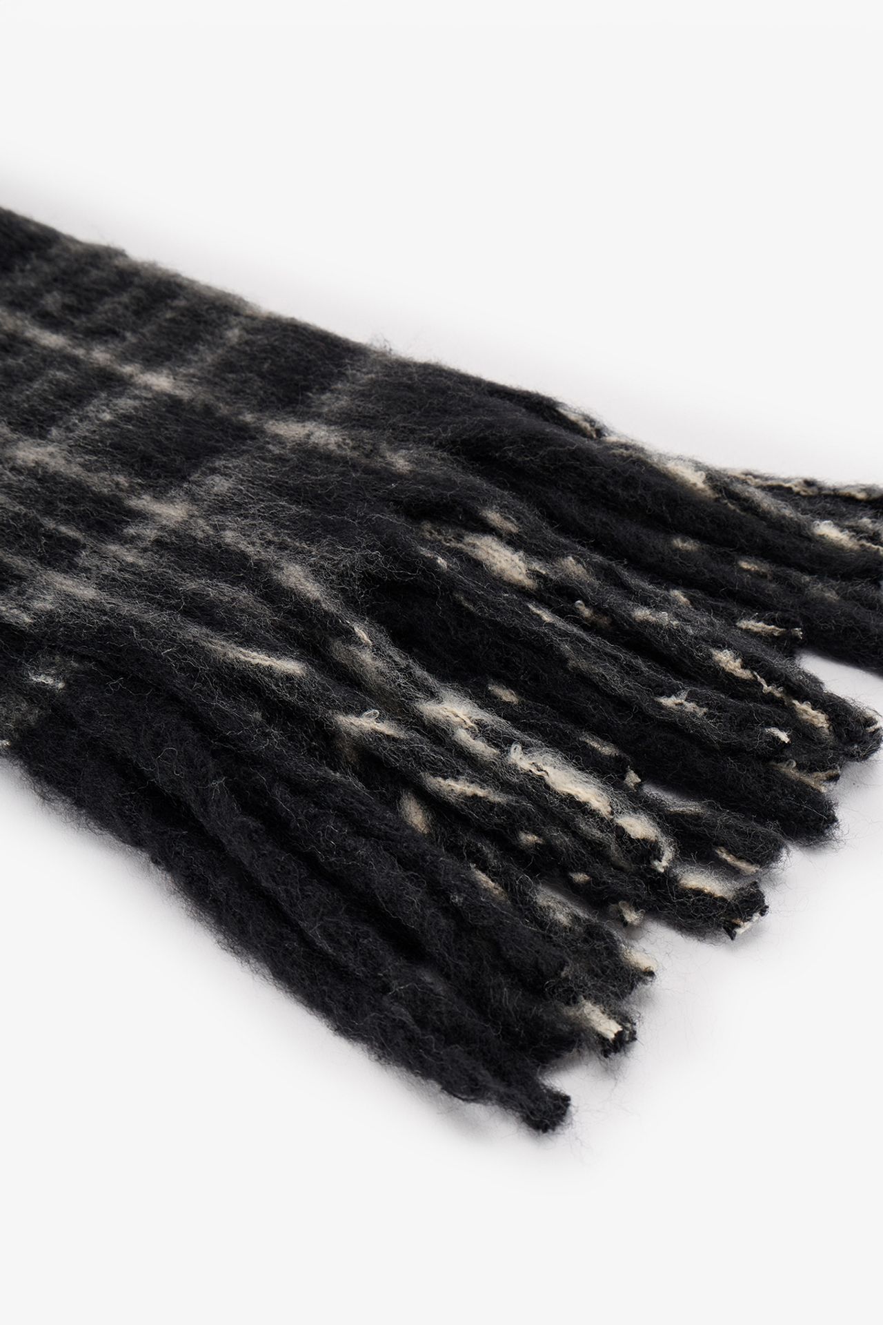 PENTI Clara Striped Scarf 3