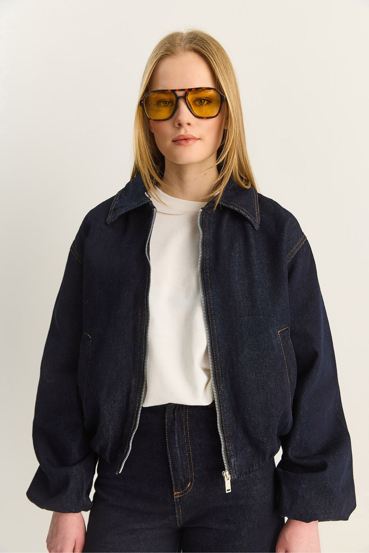 LUCCI Crop Denim Jacket with Faux Fur Detail 6