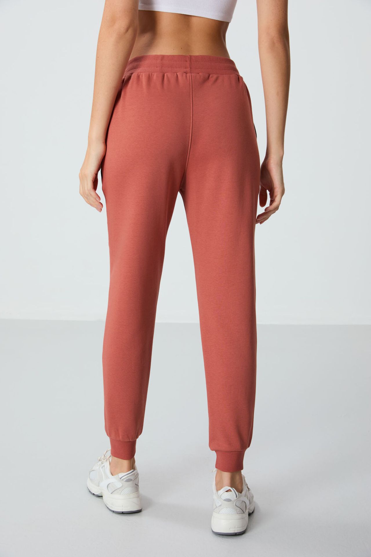 TOMMY Women's Cotton-blend Jogger Sweatpants 5