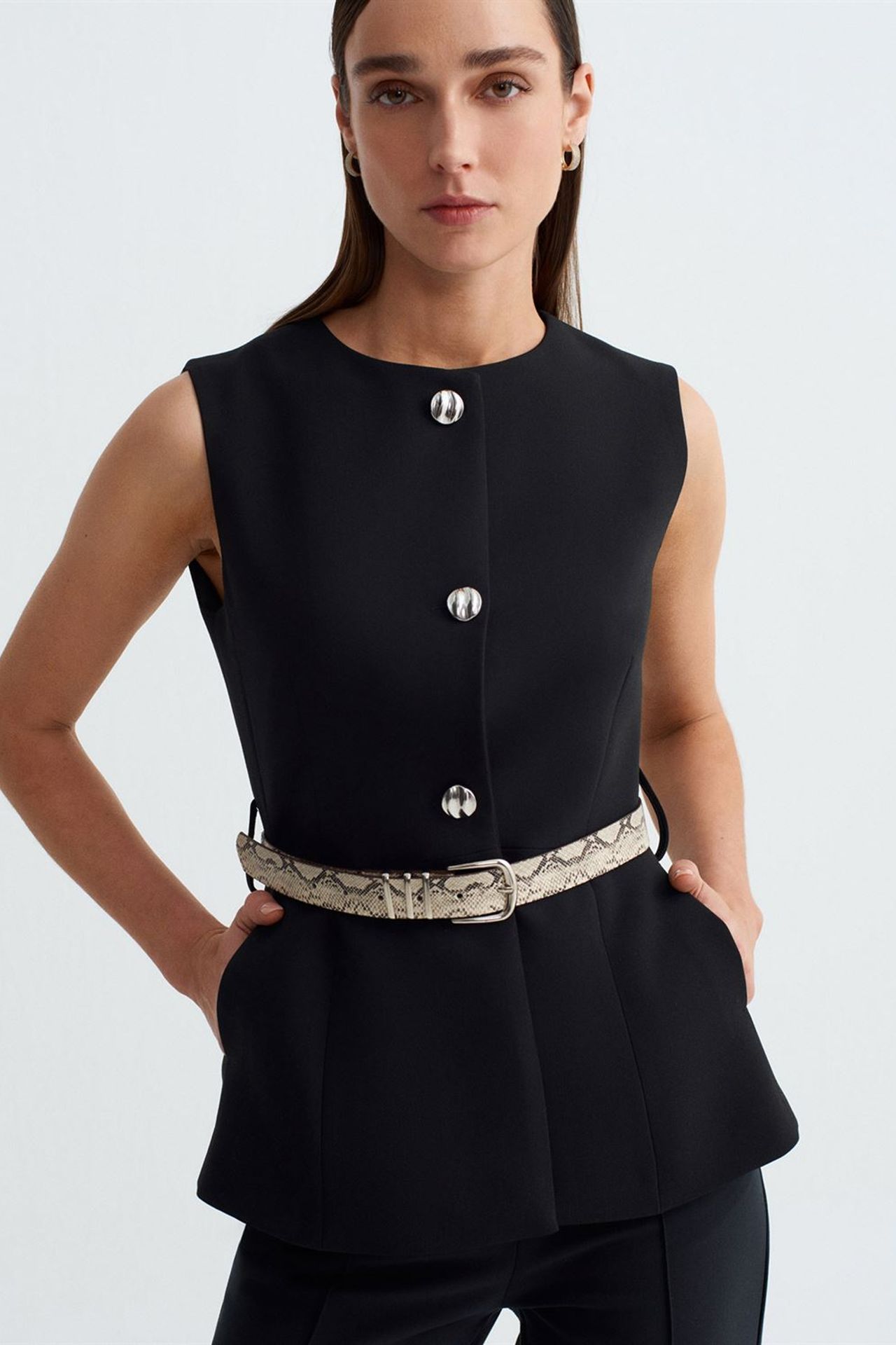 DILVIN Belted Crepe Waistcoat 3