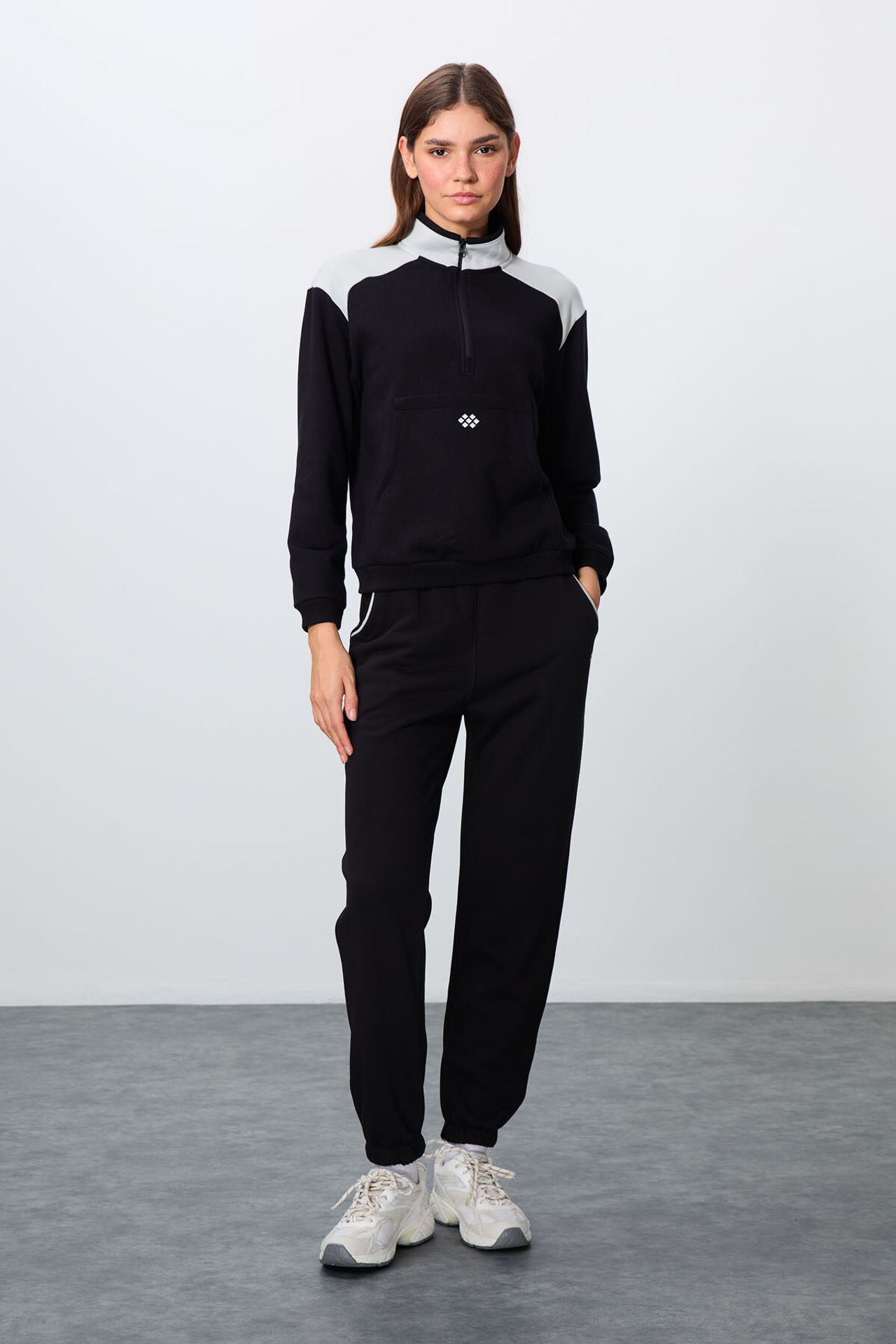 TOMMY Color-Blocked Fleece Tracksuit Set 5