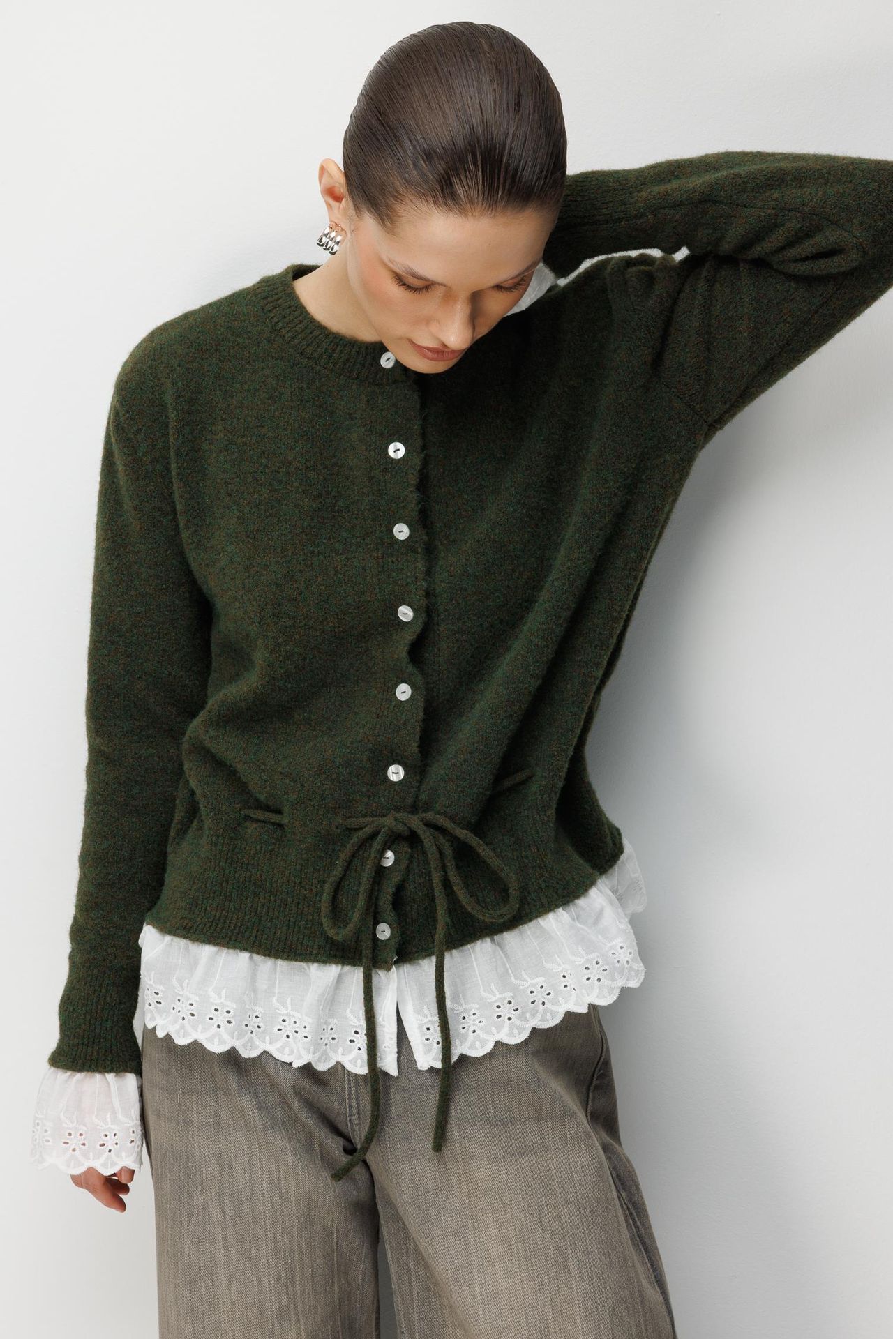 MIXRAY Women's Crew Neck Button Cardigan 3