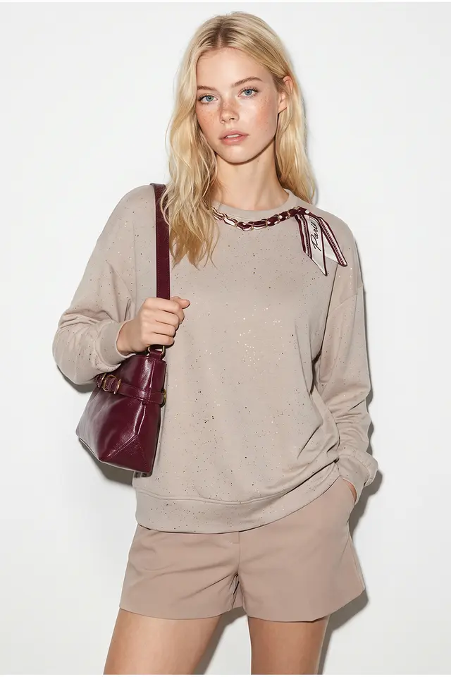 LUCCI Women's Sweatshirt