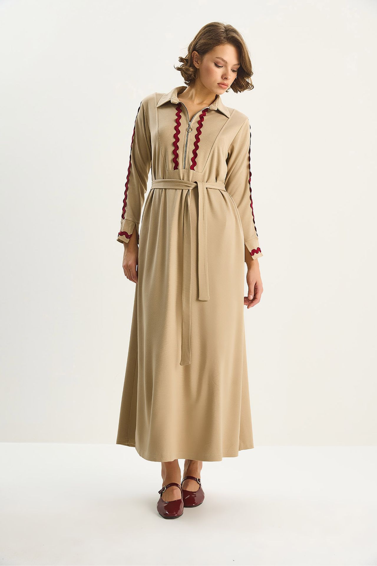 LUCCI Buttoned A-Form Fit Midi Dress with Binding Detail 4