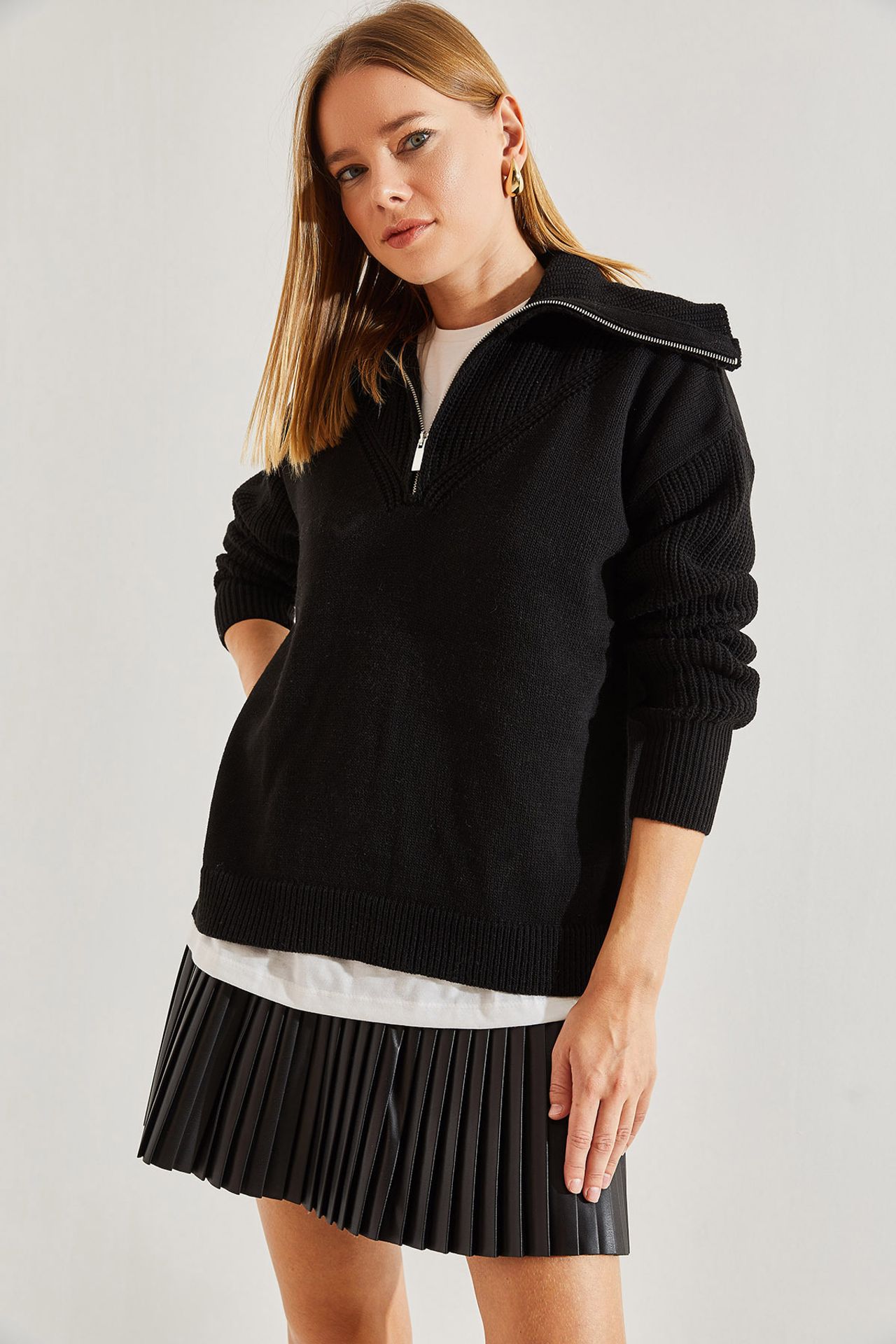 LUCCI Zipper Collar Knit Sweater 5