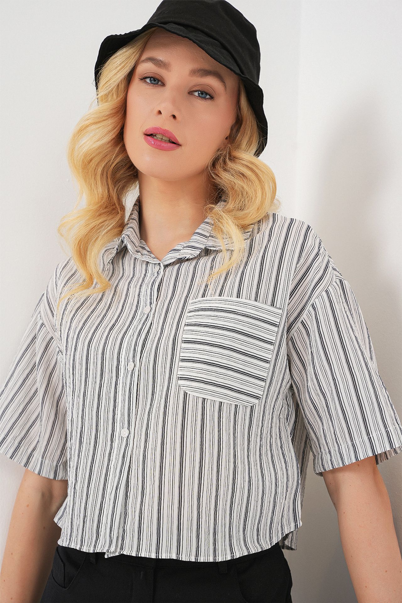 BDART Striped Crop Shirt with Pocket 4