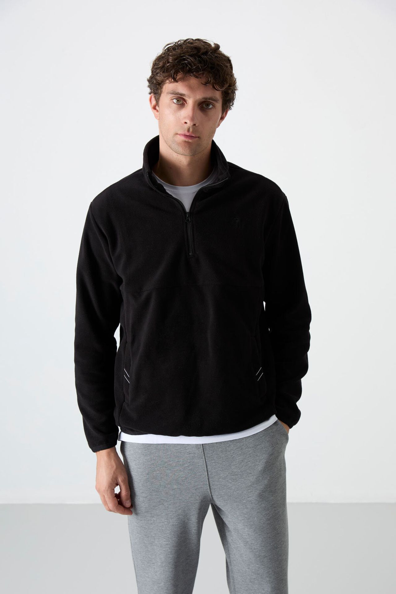 TOMMY Men's Half-Zip Plush Sweatshirt 3