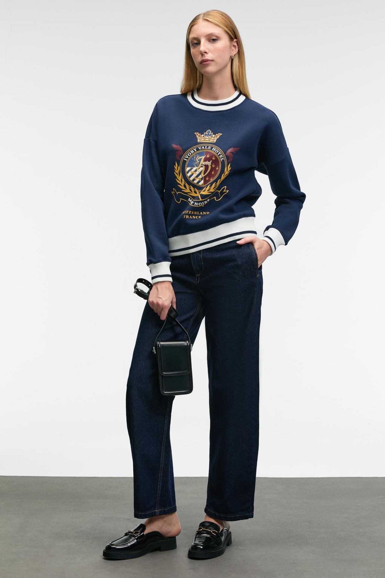 GRIMELANGE Crop Crew Neck Logo Sweatshirt 5