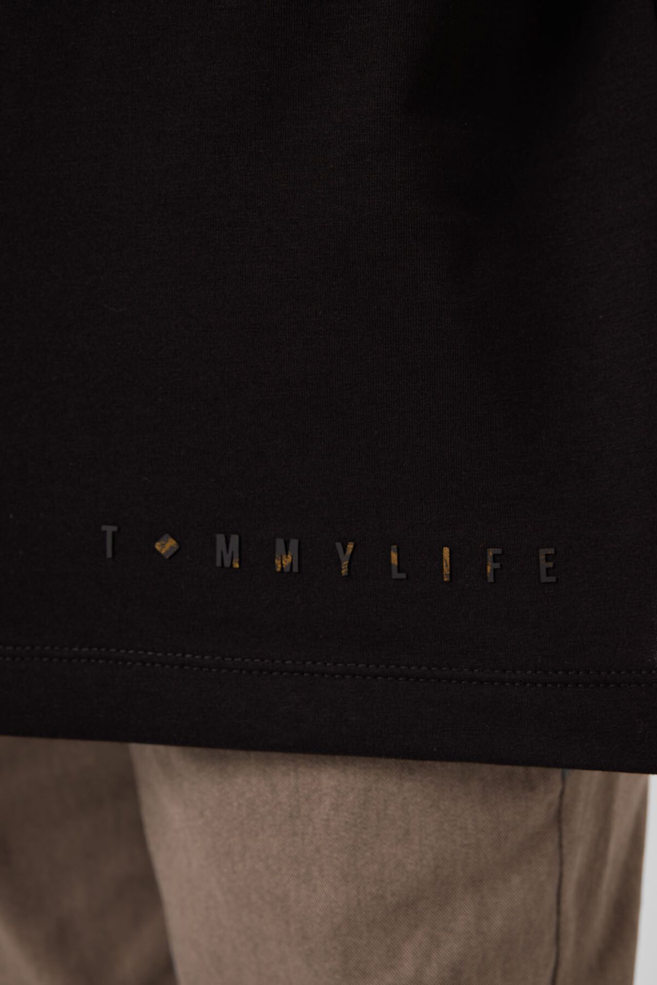TOMMY Youth Oversized Crew Neck T-Shirt 5