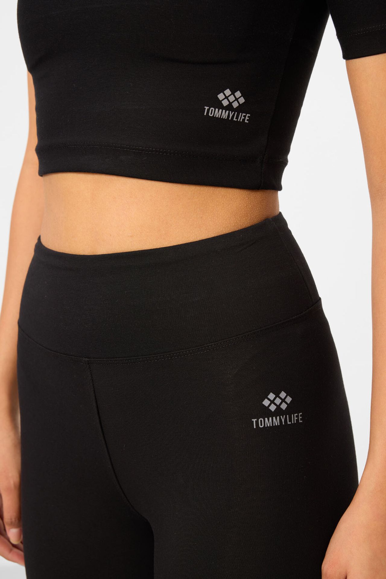 TOMMY Cotton Elastane Capri T-Shirt and Leggings Set 3