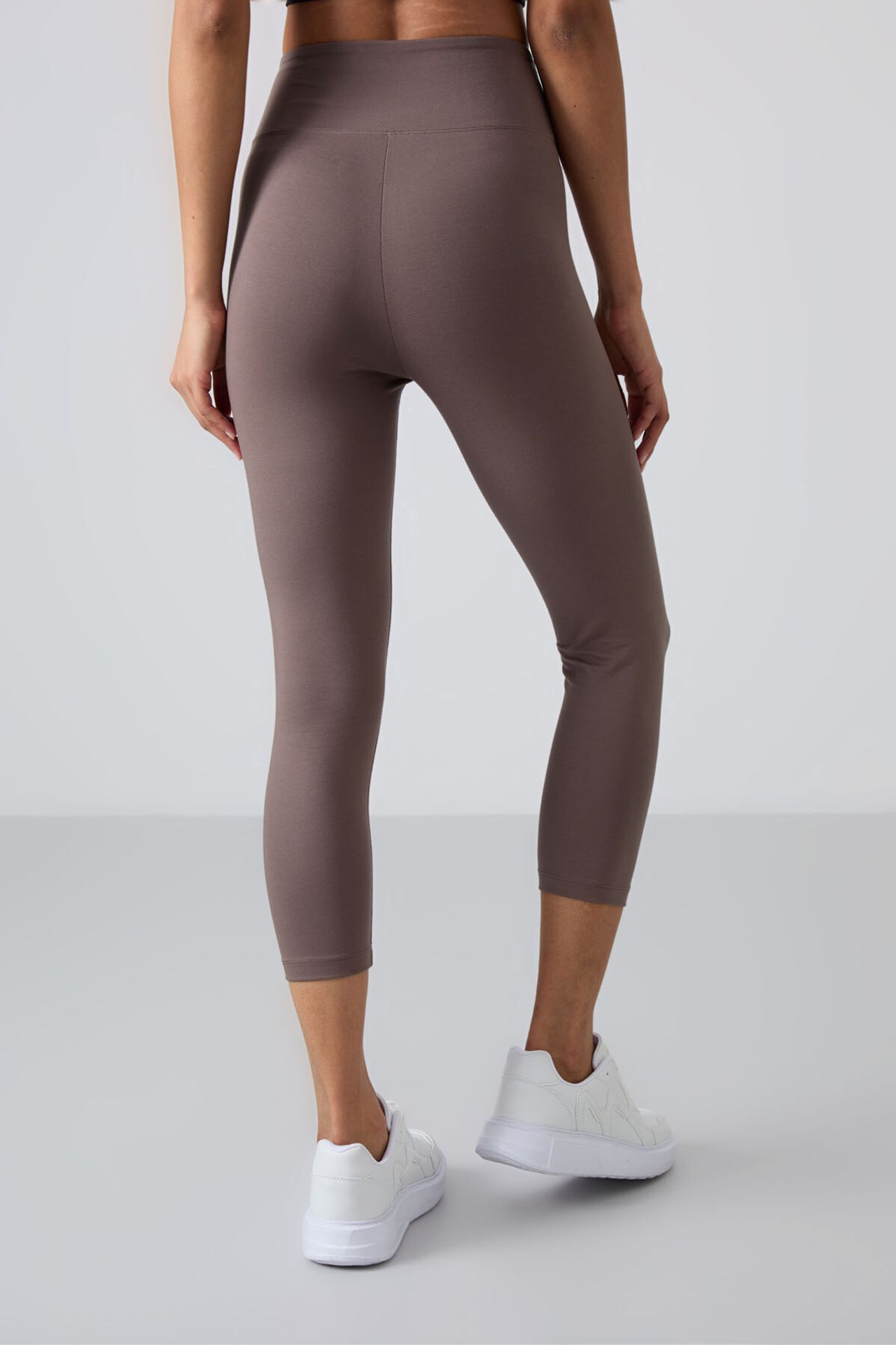 TOMMY High-Waist Capri Leggings 5