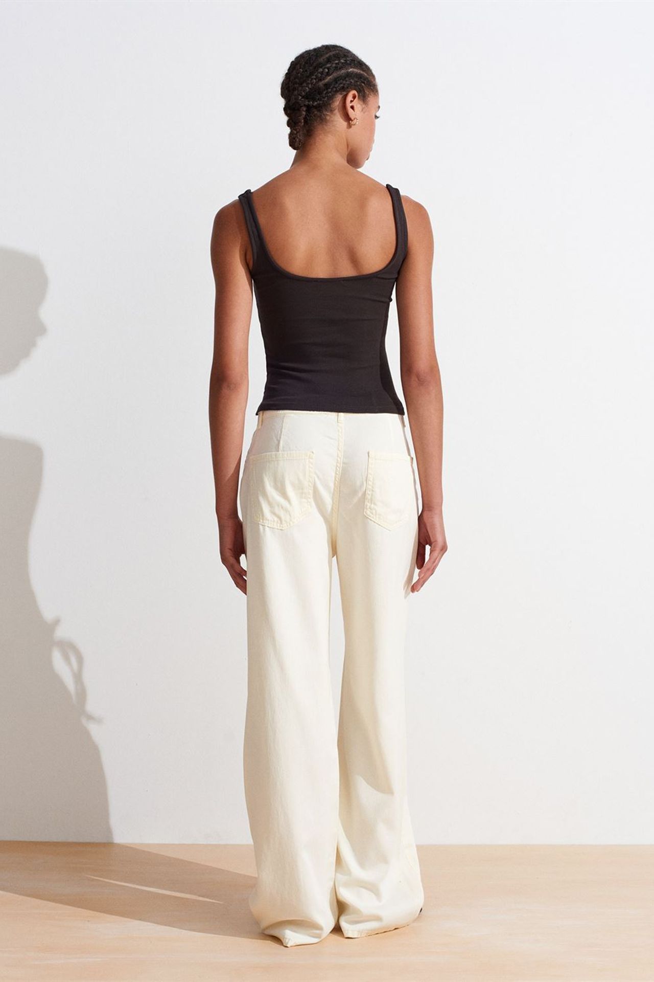 DILVIN Ribbed Square-neck Sleeveless Blouse 2