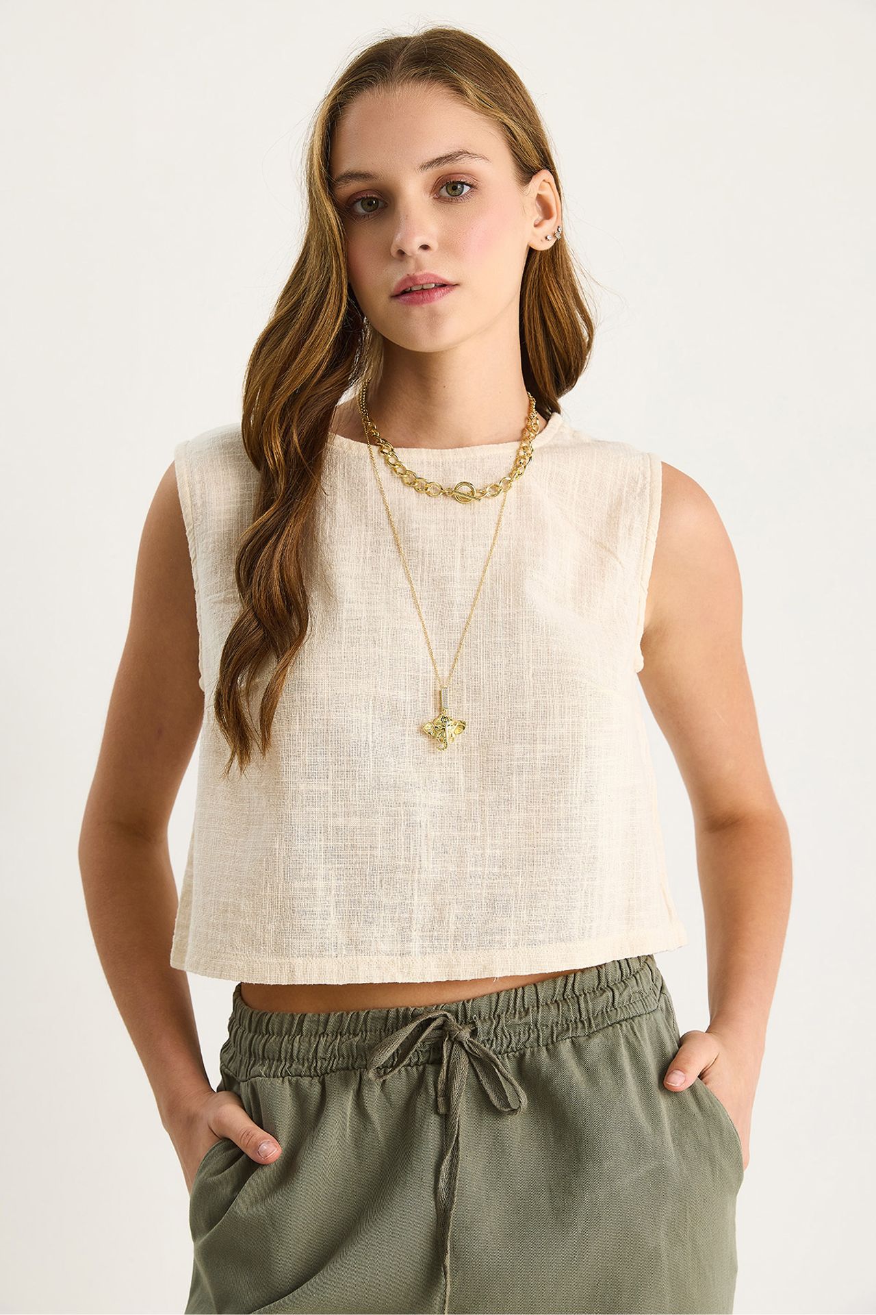 LUCCI Linen Blend Cropped Crew Neck Blouse 2