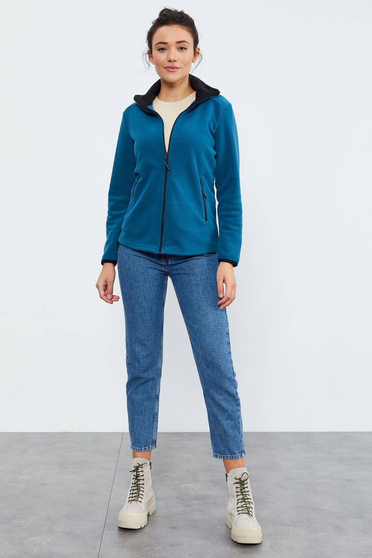 TOMMY Women's Plush Zip-Front Sweatshirt 4