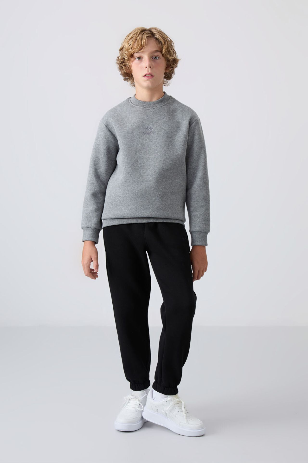 TOMMY Youth Crew Neck Sweatshirt 5