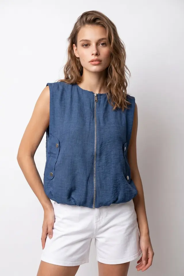 MIXRAY Women's Woven Poplin Waistcoat With Zip Front