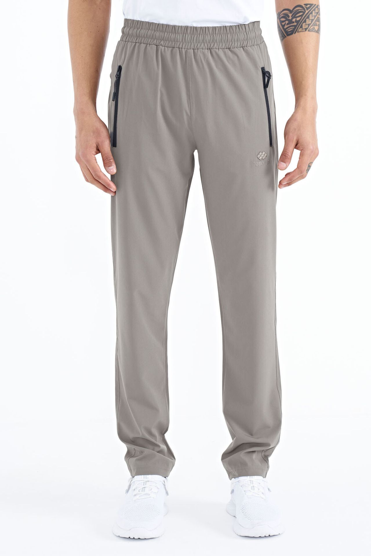 TOMMY Men's Straight-Leg Pull-On Sweatpants 2