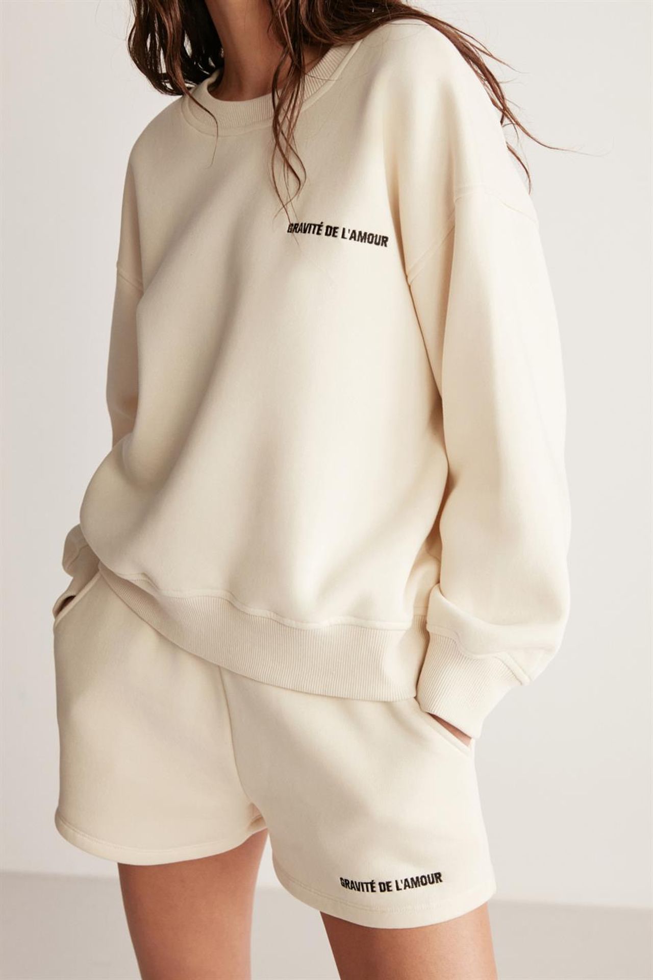 GRIMELANGE Oversized Crew Neck Sweatshirt 4