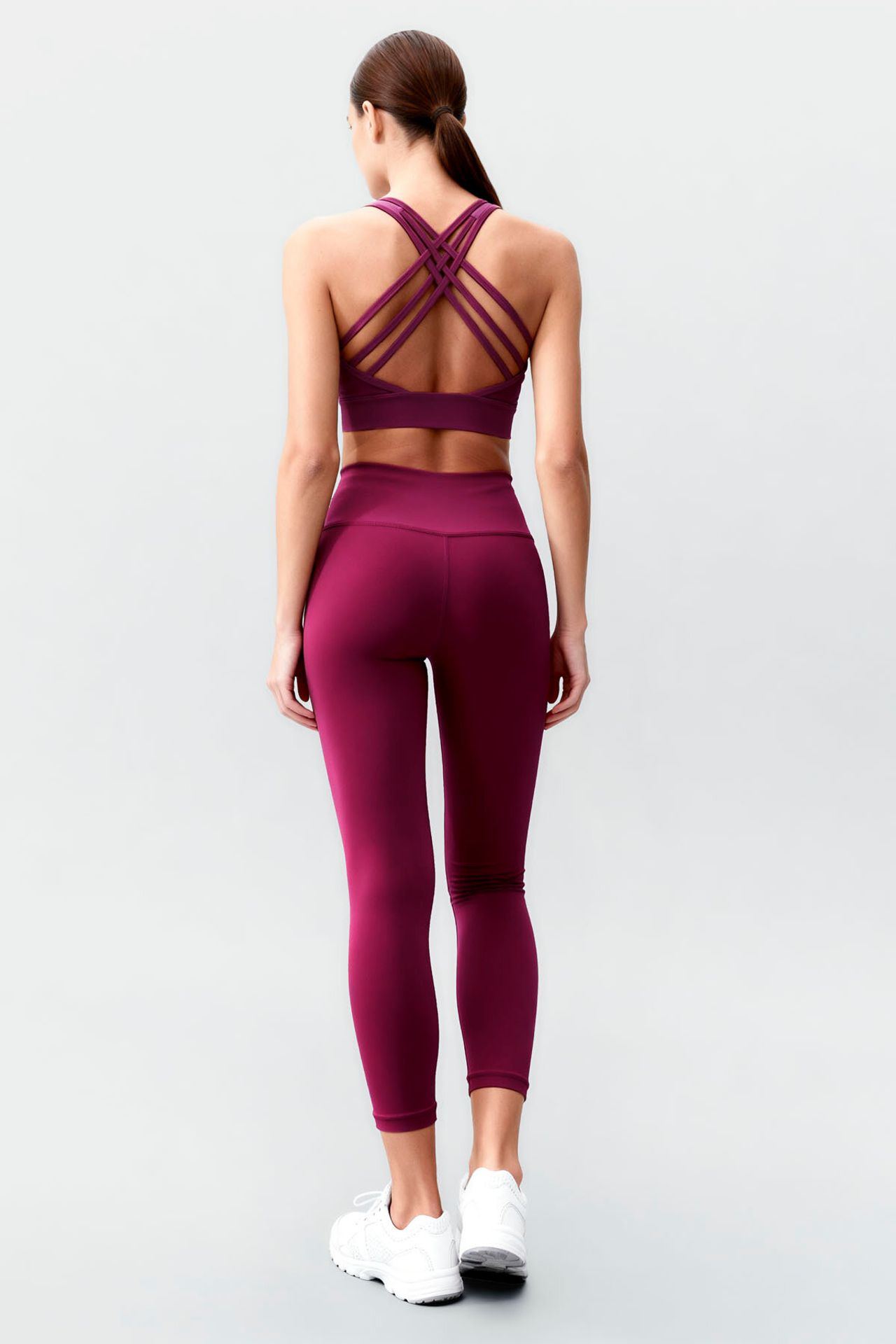 TOMMY Sleeveless Athletic Set With Leggings 6