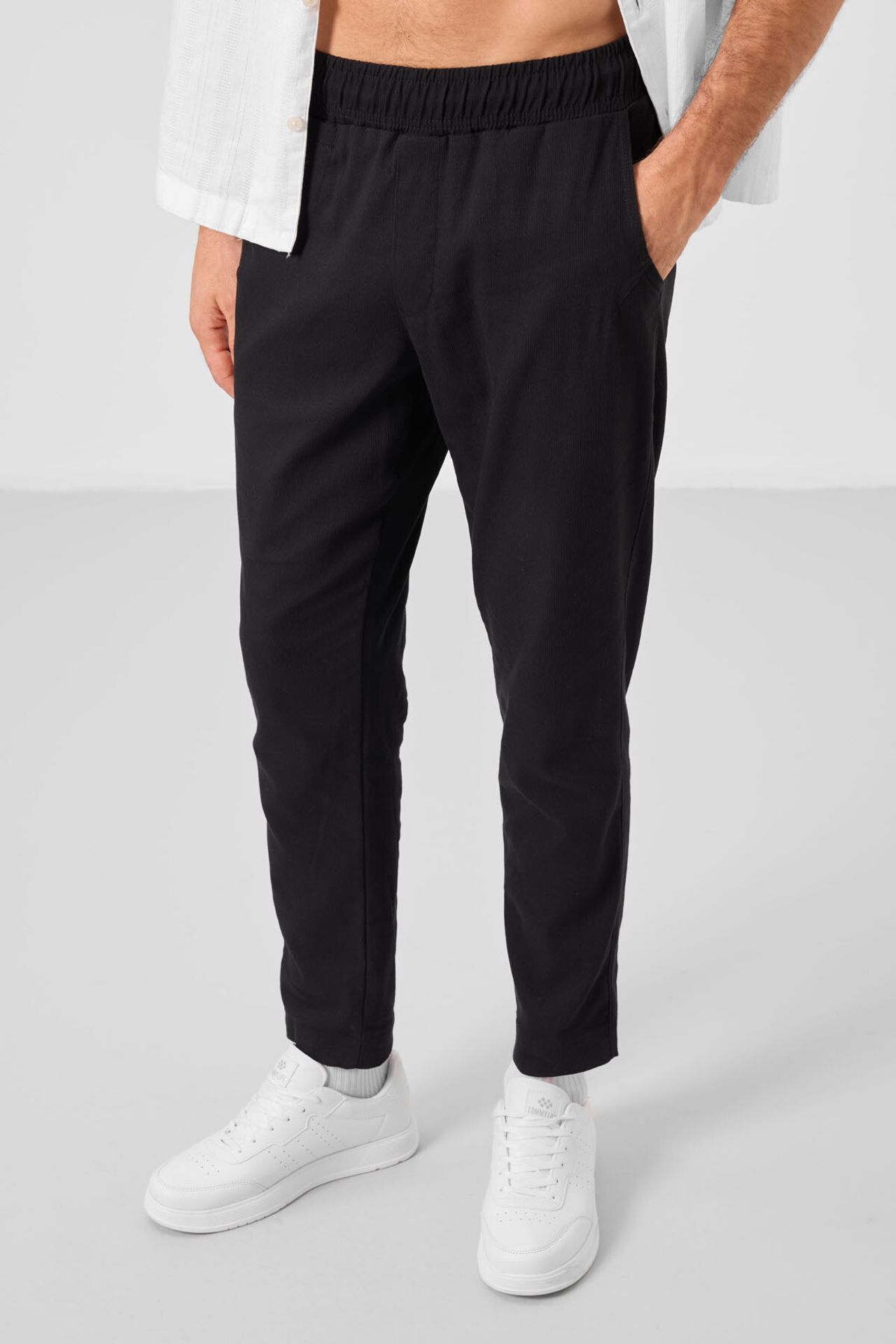 TOMMY Men's Straight-Leg Gabardine Chinos 5