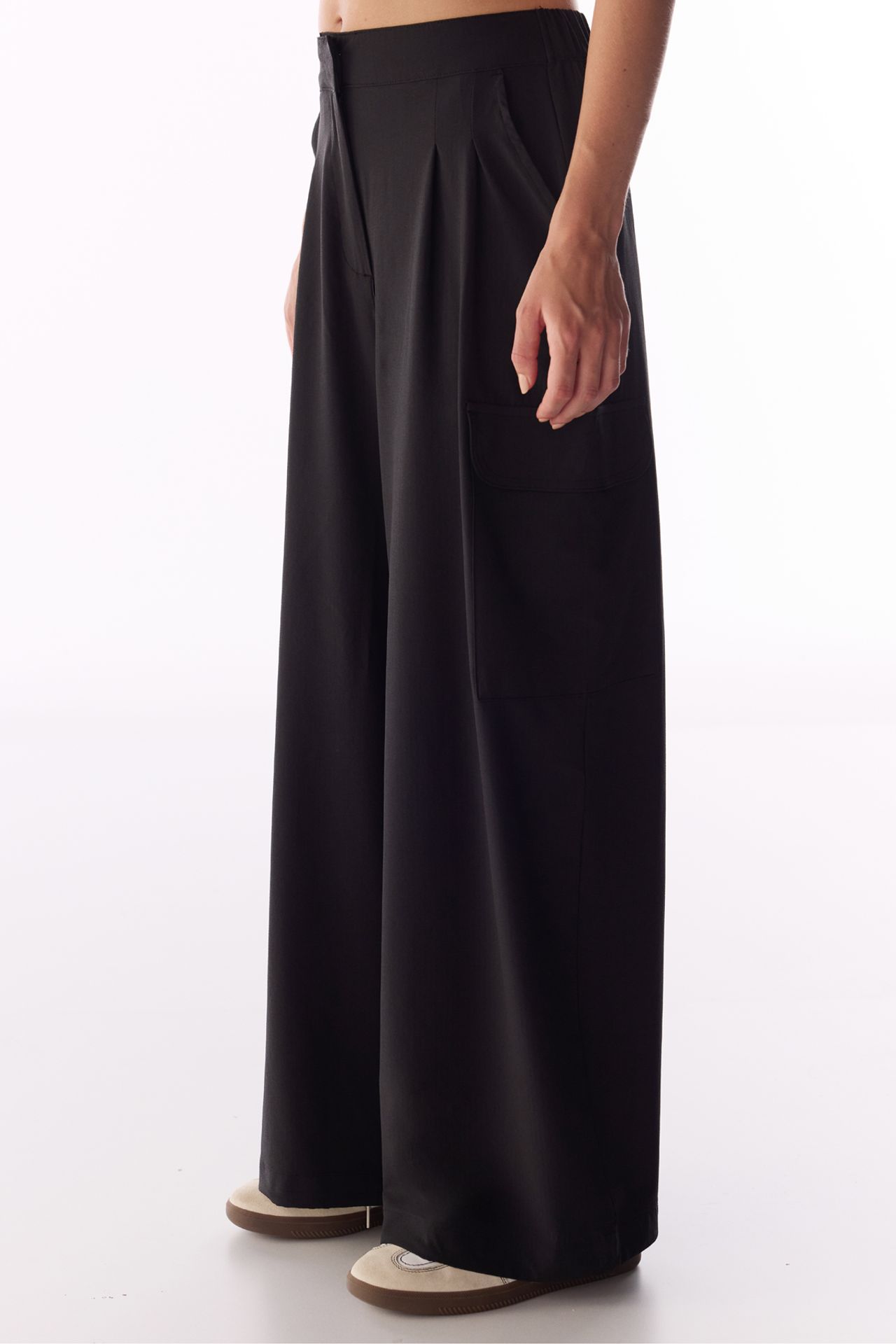 PENTI Pleated High Waist Cargo Parachute Pants 4