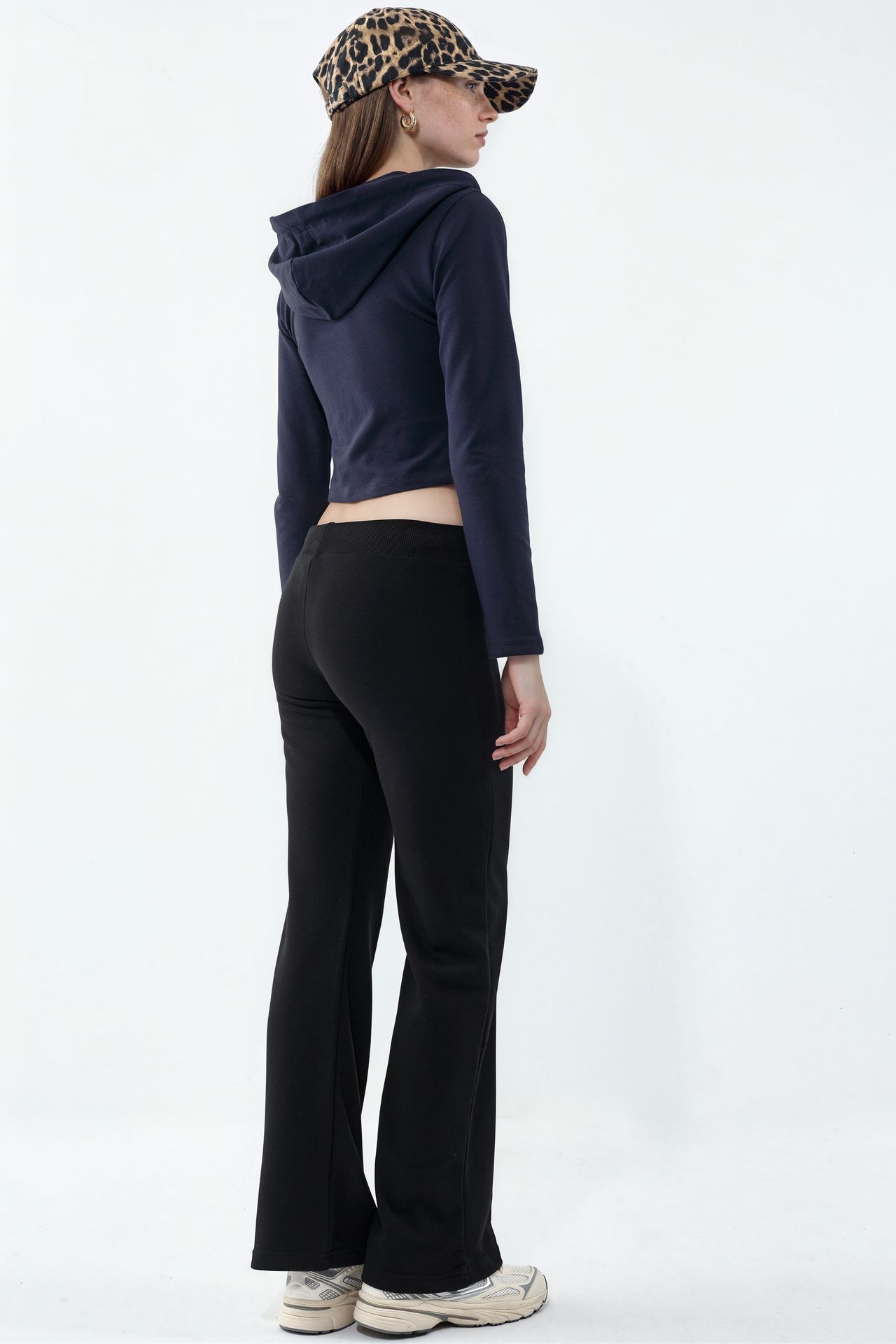 BUSEM Women's Straight-leg Sweatpants 3