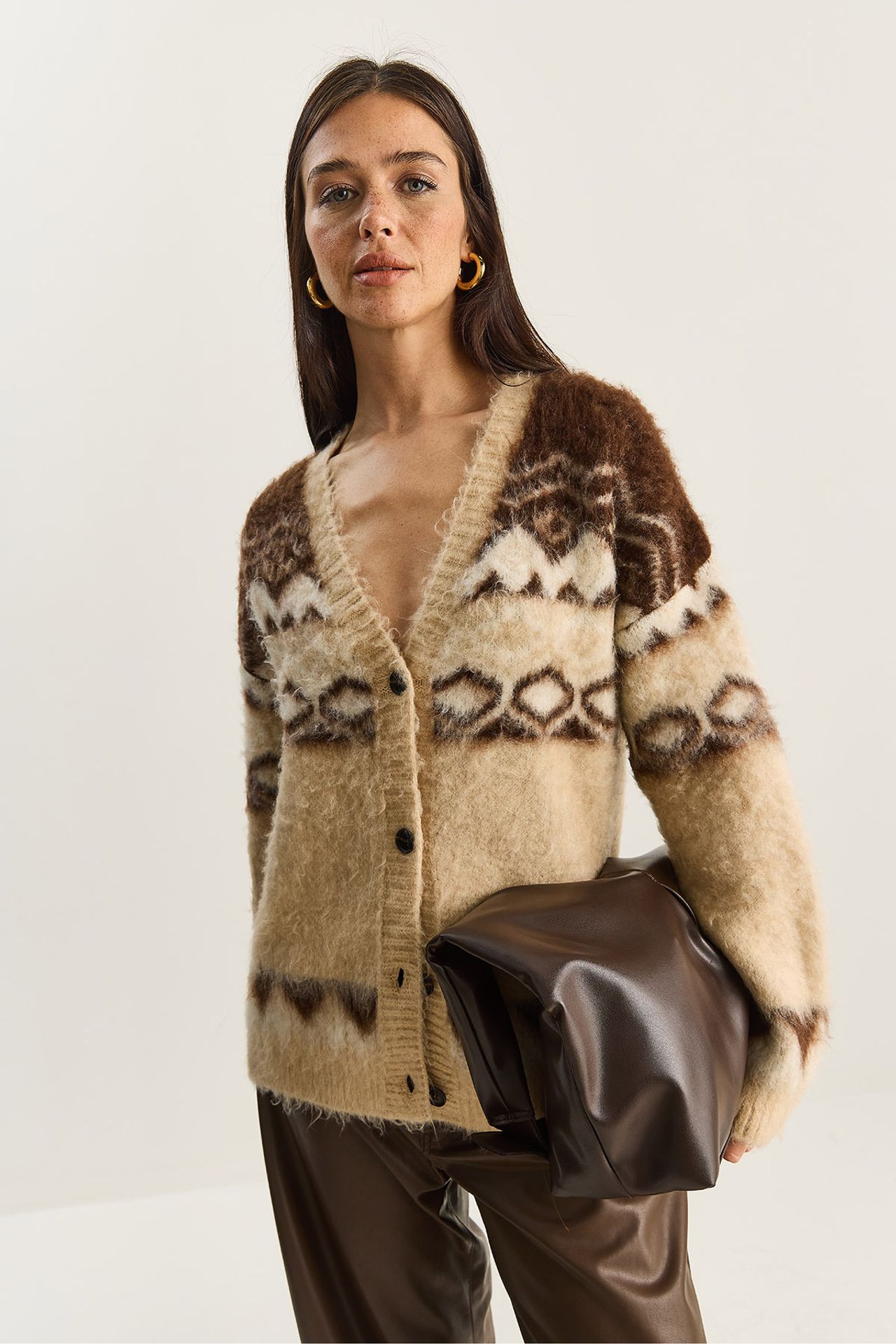 LUCCI Thick Ethnic Pattern V-neck Cardigan with Buttons 4