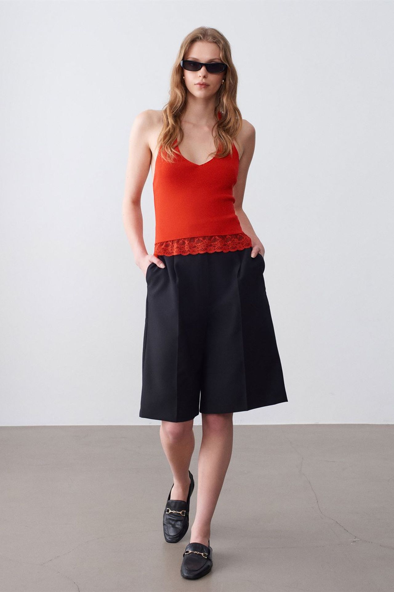 DILVIN Ribbed Lace Halterneck Blouse 4