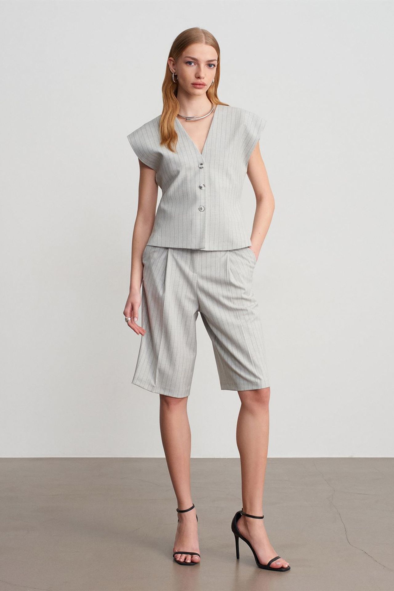 DILVIN Striped V-neck Woven Waistcoat 4