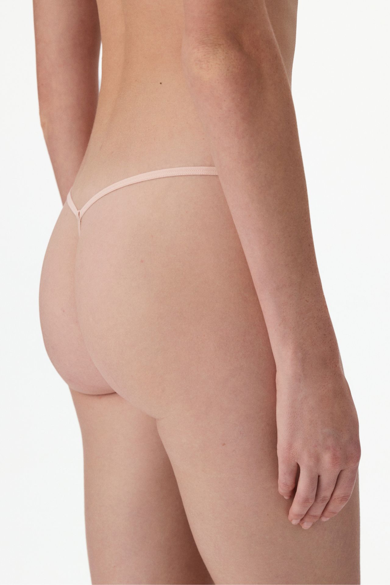 PENTI Easy Lace V-Neck Floral String Briefs 2
