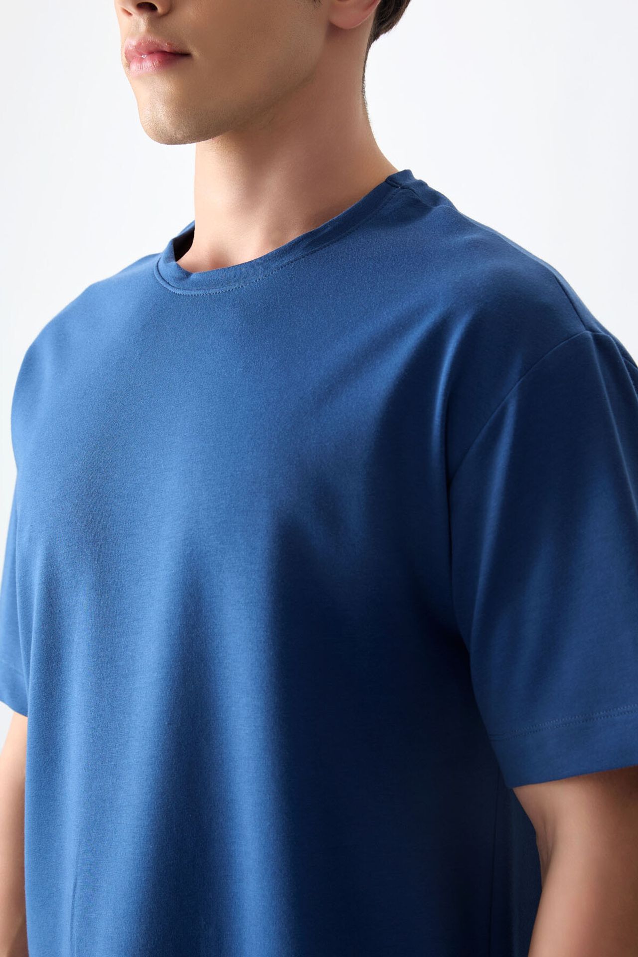 TOMMY Oversized Cotton Blend Crew Neck T-Shirt 4