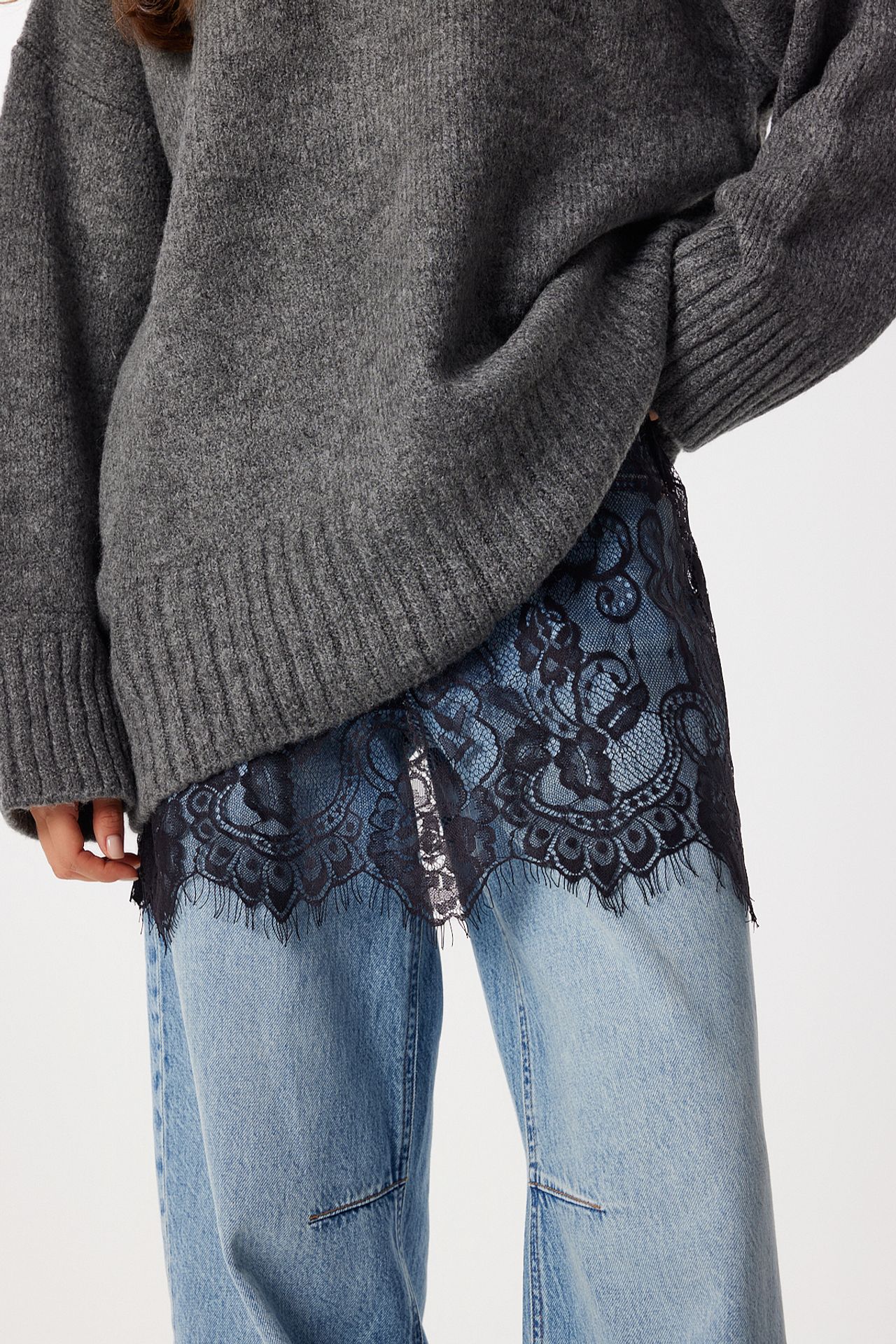 ISTANBUL Mini Lace Skirt 3