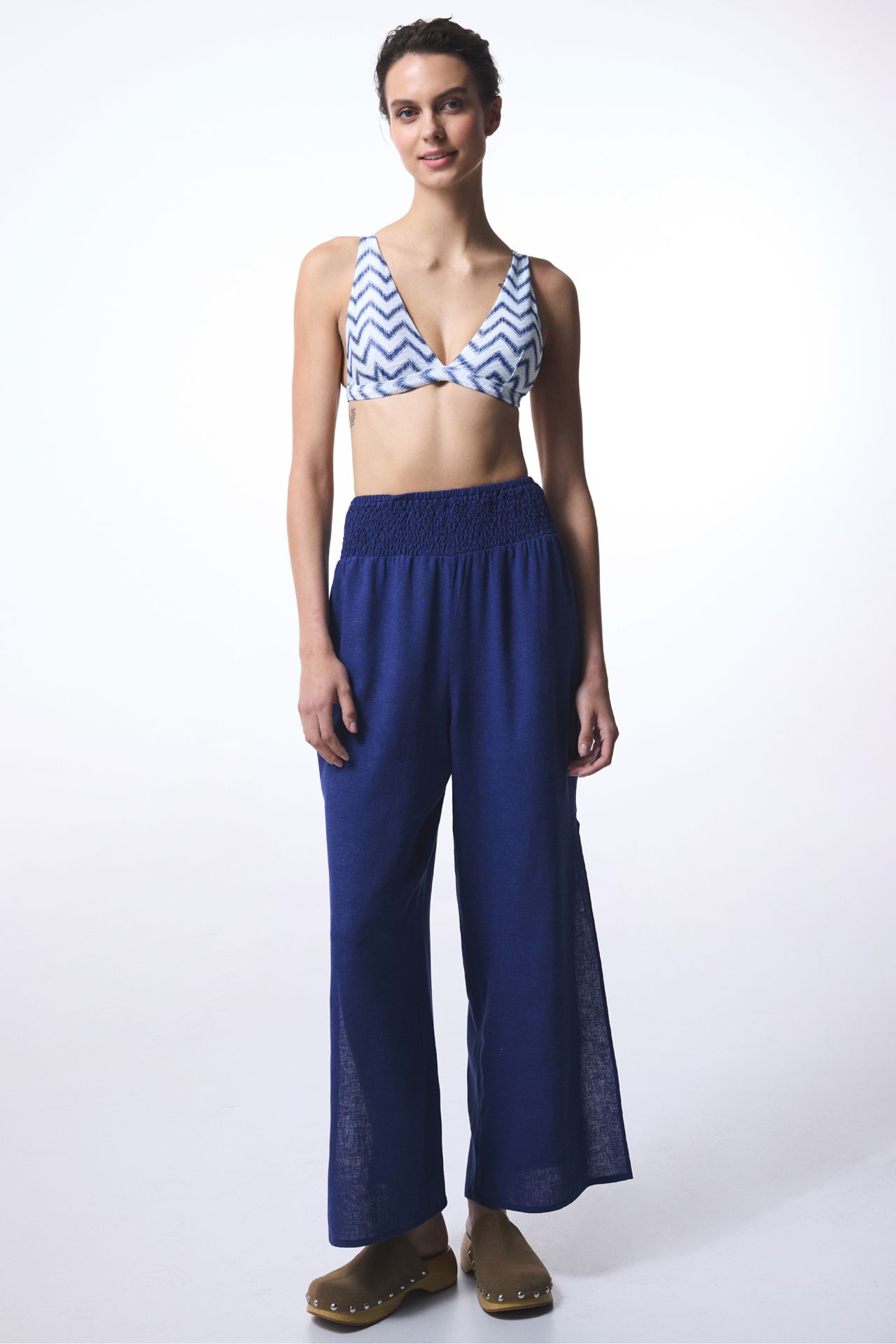 PENTI Biana Deep V Zigzag Pattern Bikini Top 4